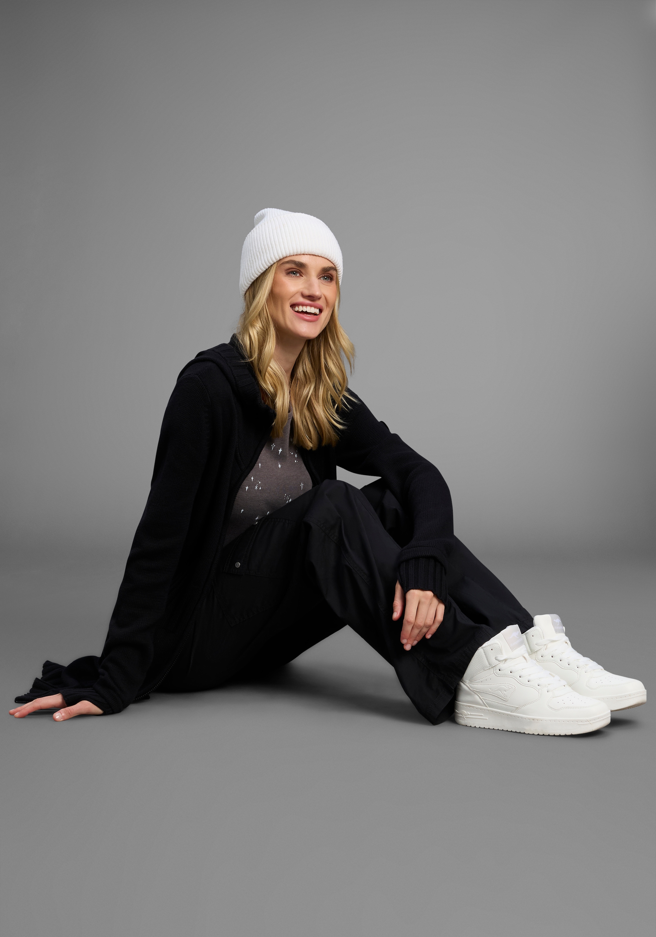 KangaROOS Kapuzenstrickjacke, in schmeichelnder Longform