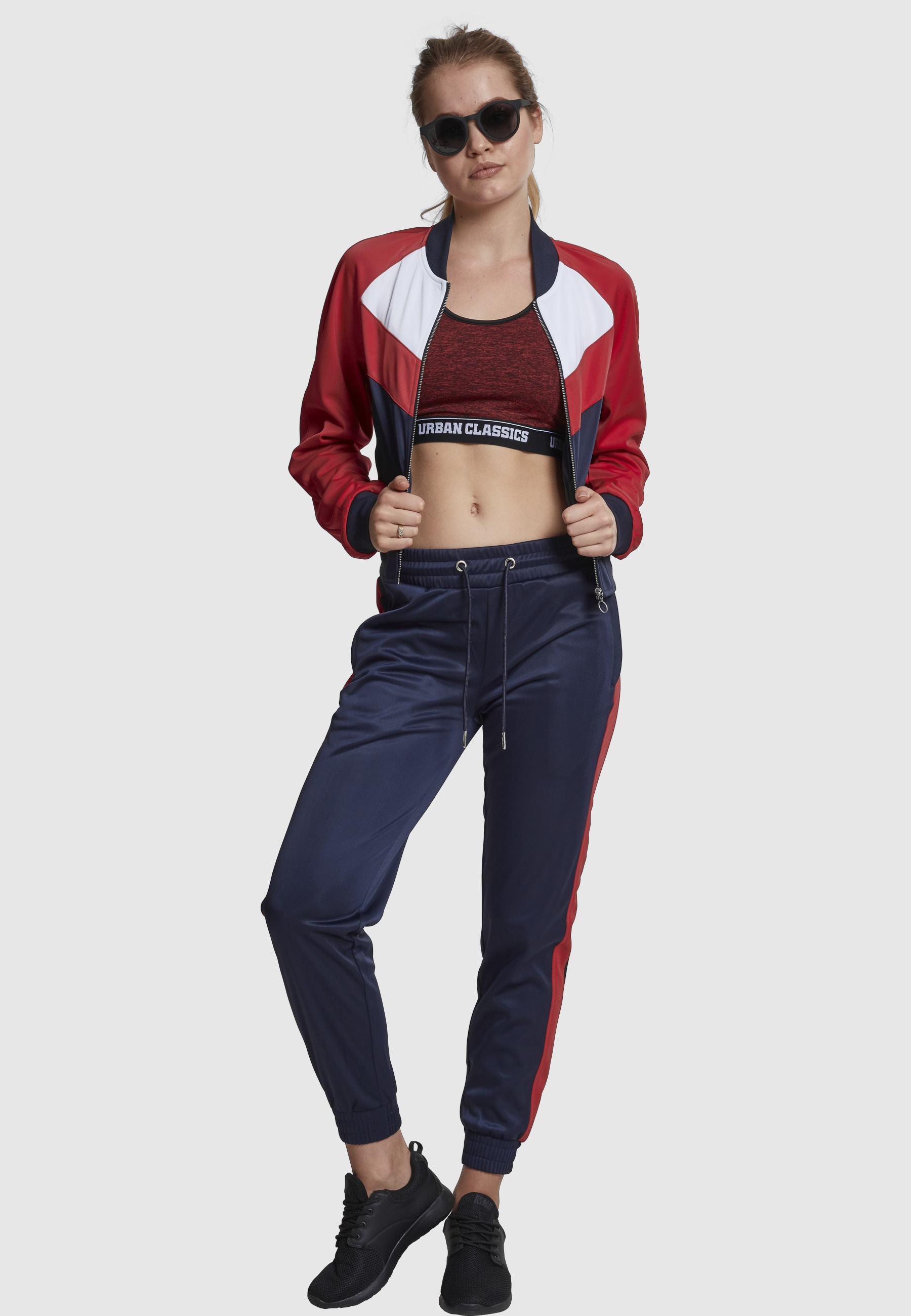 URBAN CLASSICS Allwetterjacke »Urban Classics Damen Ladies Short Raglan Track Jacket« 1 Stk. tlg. ohne Kapuze