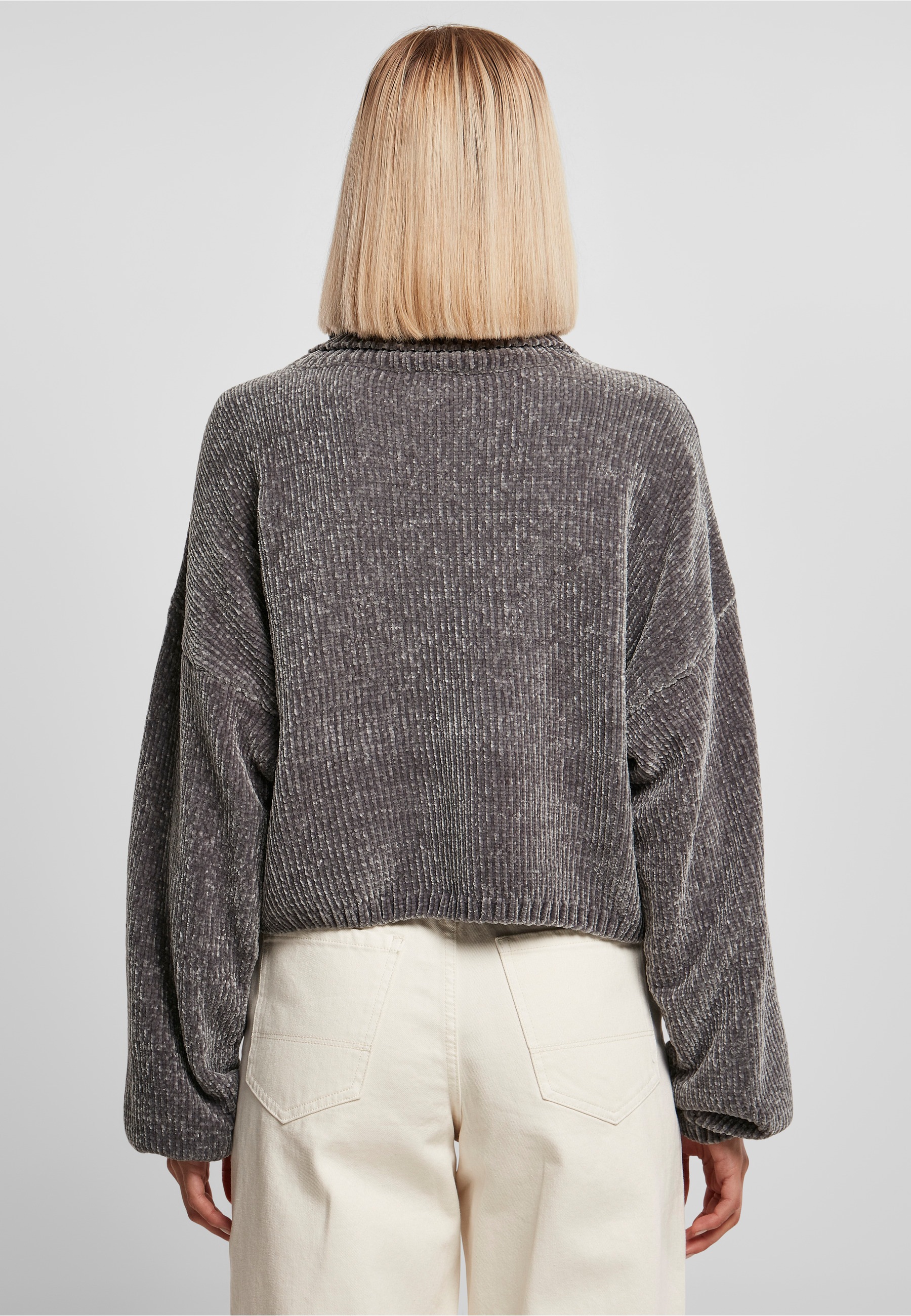 URBAN CLASSICS Sweatshirt »Urban Classics Damen Ladies Short Chenille Turtleneck Sweater«, 1 Stk.
