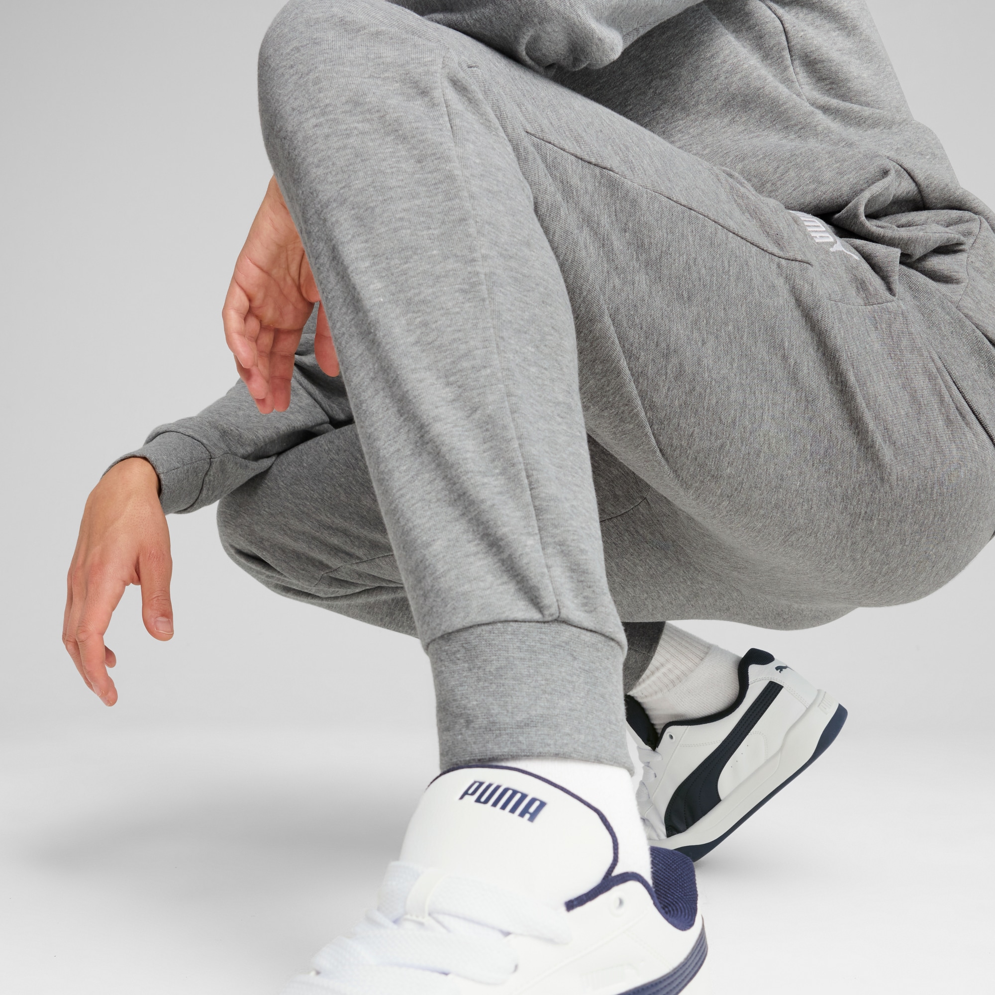 PUMA Trainingsanzug »ESS SWEAT SUIT TR«, (2 tlg.), Bequemer Casual Jogginganzug