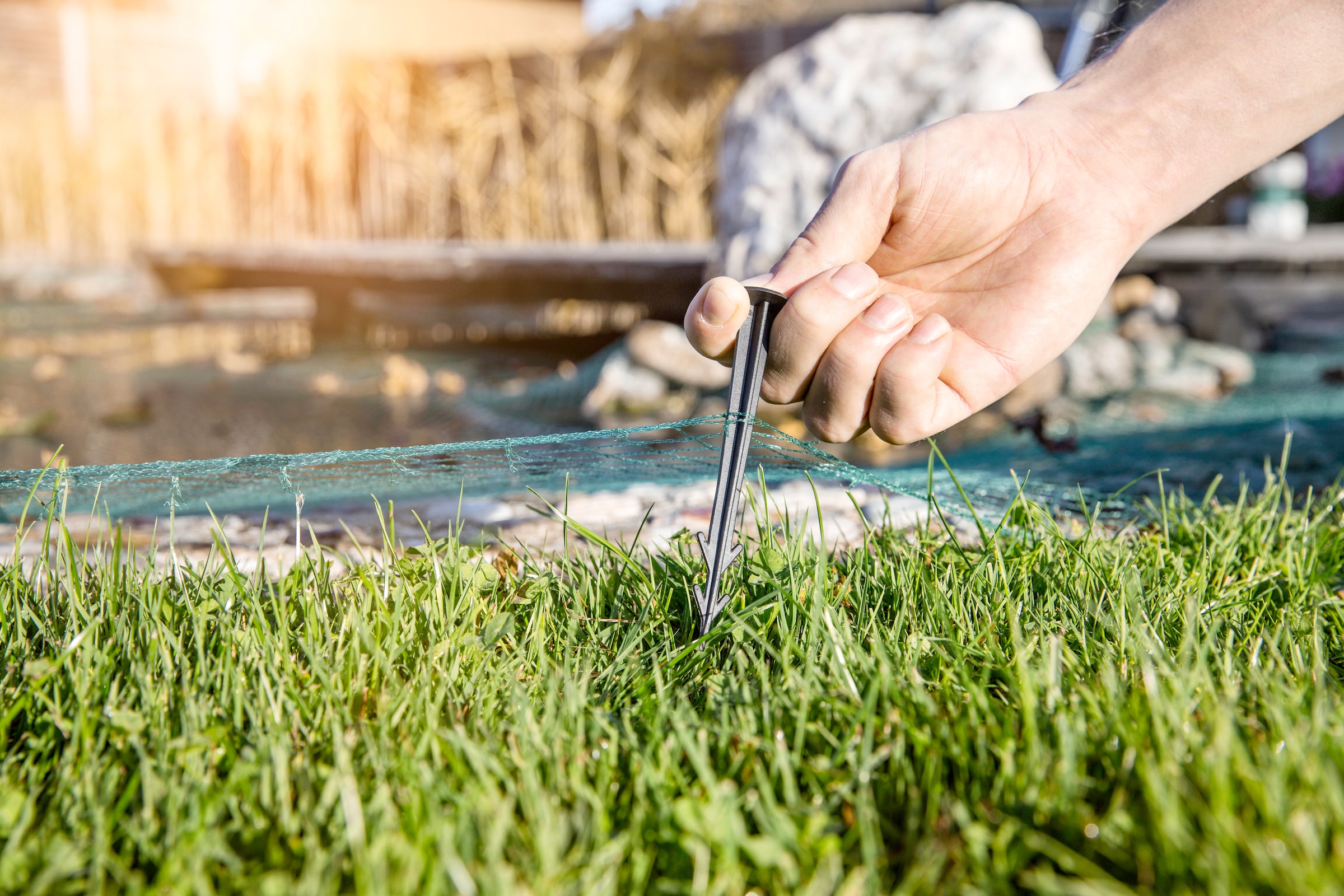 Windhager Schutznetz »für Teiche und Wasserbehälter, Laubschutz-Netz Maschenweite 17 mm« Abdecknetz erhältlich in unterschiedlichen Größen, grün