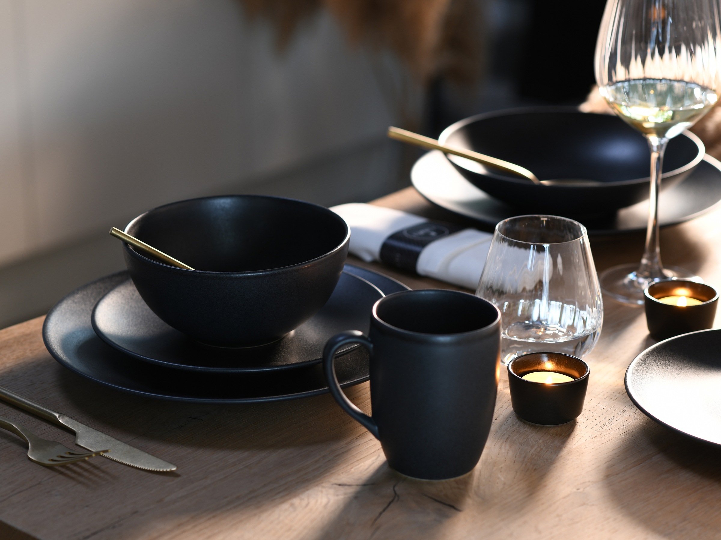 CreaTable Kombiservice »Geschirr-Set Soft Touch Black«, (Set, 20 tlg., Kaffeeservice und Tafelservice im Set, für 4 Personen), Service, schwarz, seidenmatte Glasur, 20 Teile, für 4 Personen