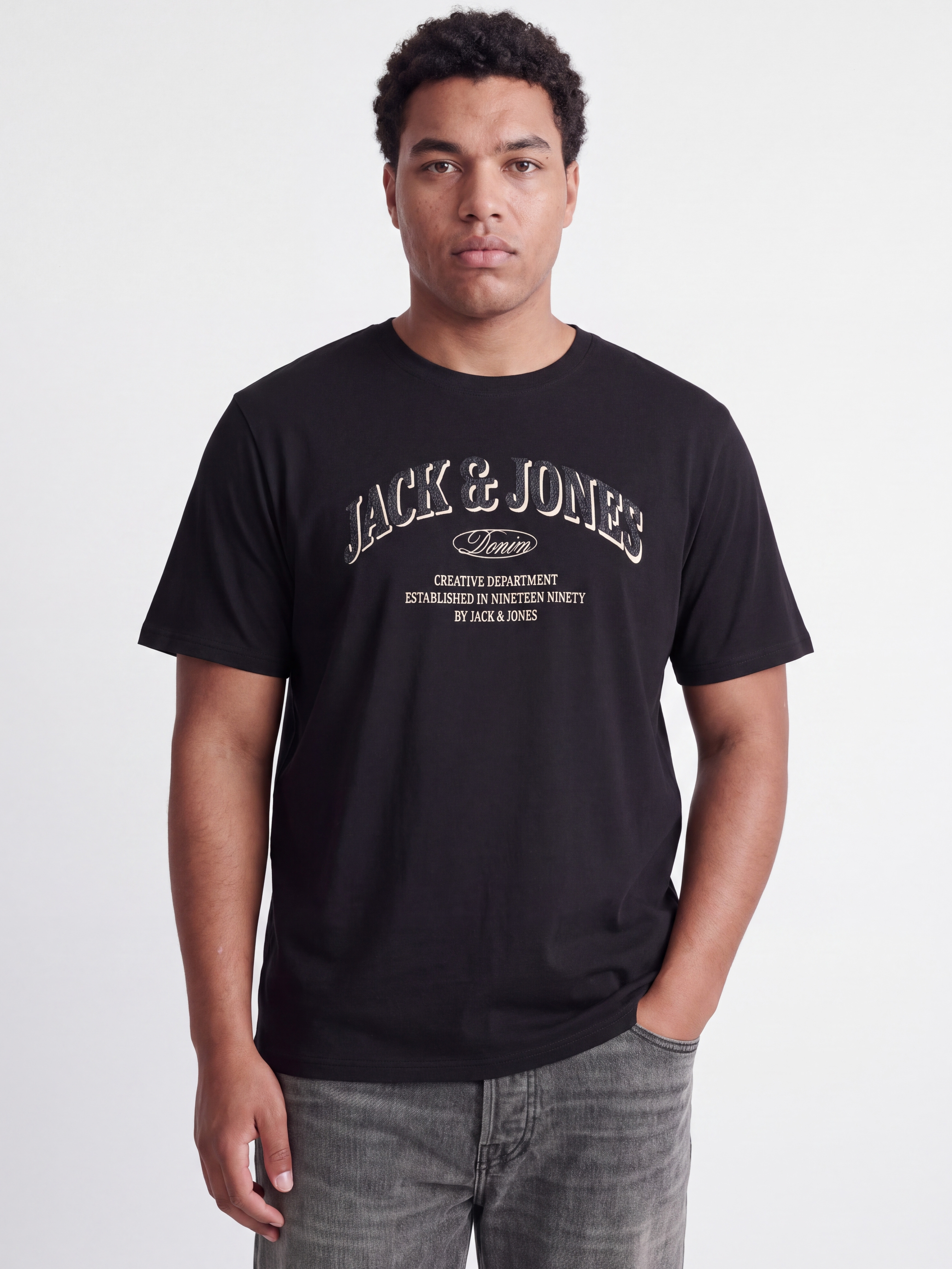 Jack & Jones PlusSize T-Shirt "JJEDENVER LOGO TEE SS O-NECK SN PLS" Baumwolle, locker geschnitten