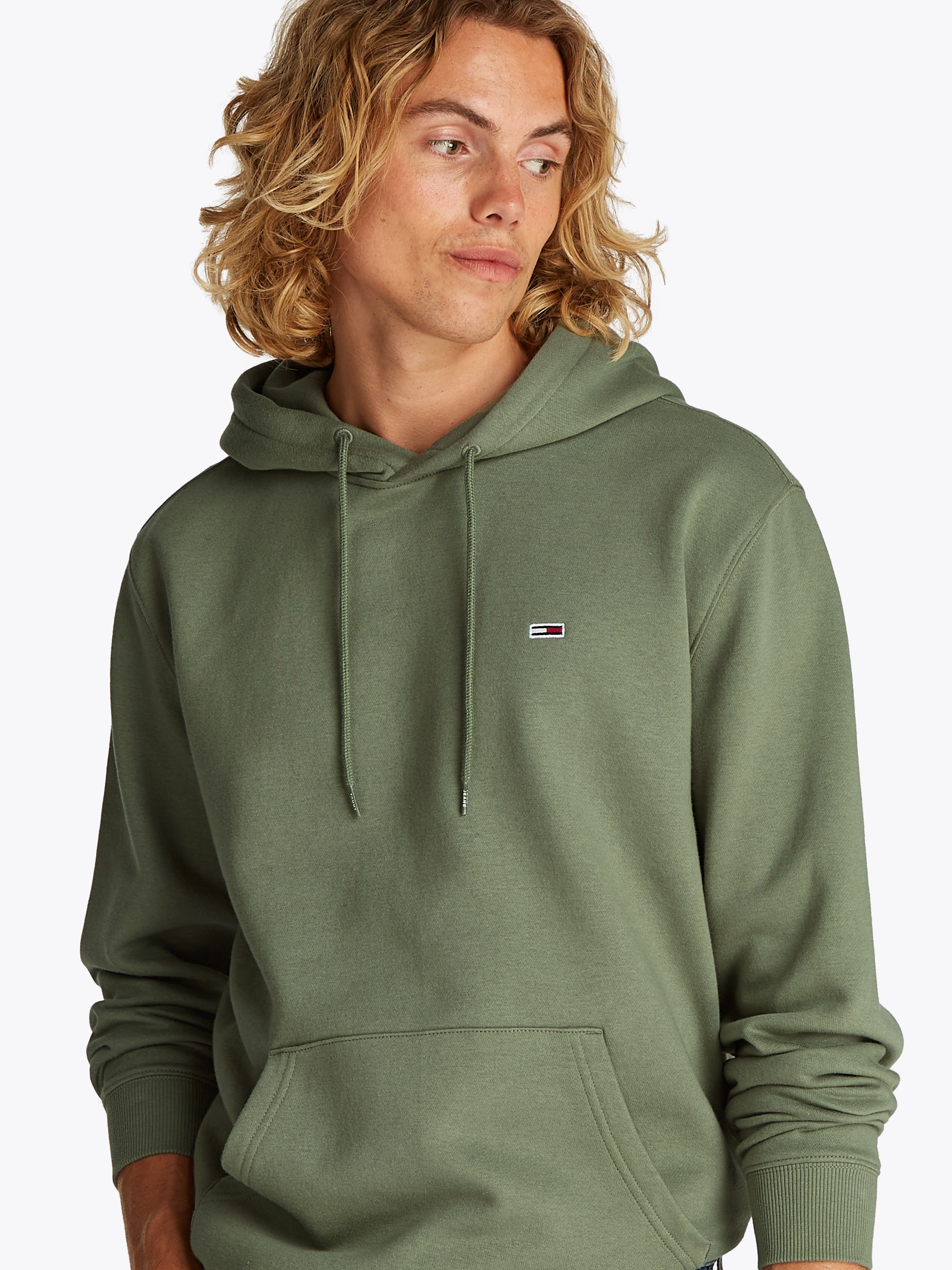 Tommy Jeans Sweatshirt "TJM REG S FLAG HOODIE", mit bestickten Markenlogo a günstig online kaufen