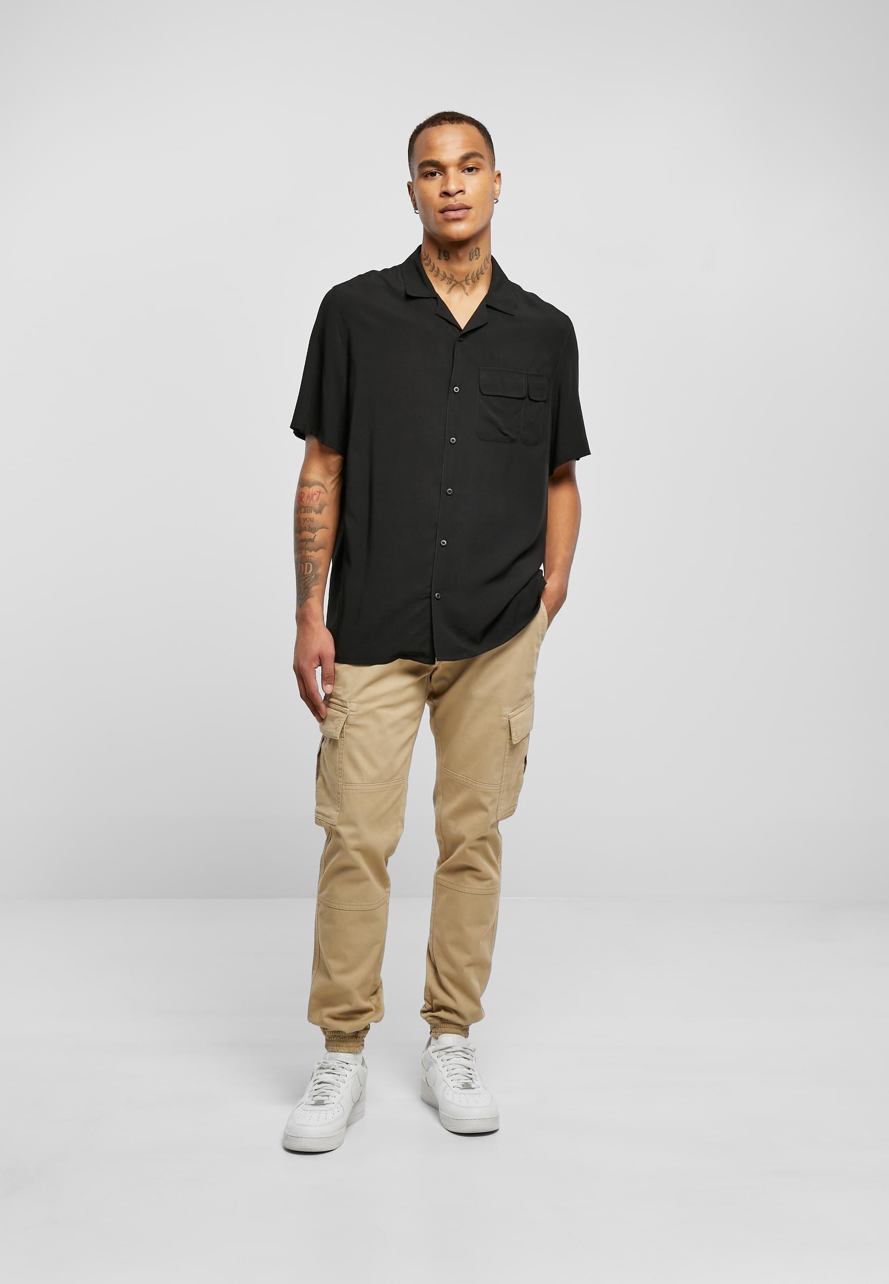 URBAN CLASSICS Langarmhemd »Urban Classics Herren Viscose Camp Shirt«, (1 tlg.)