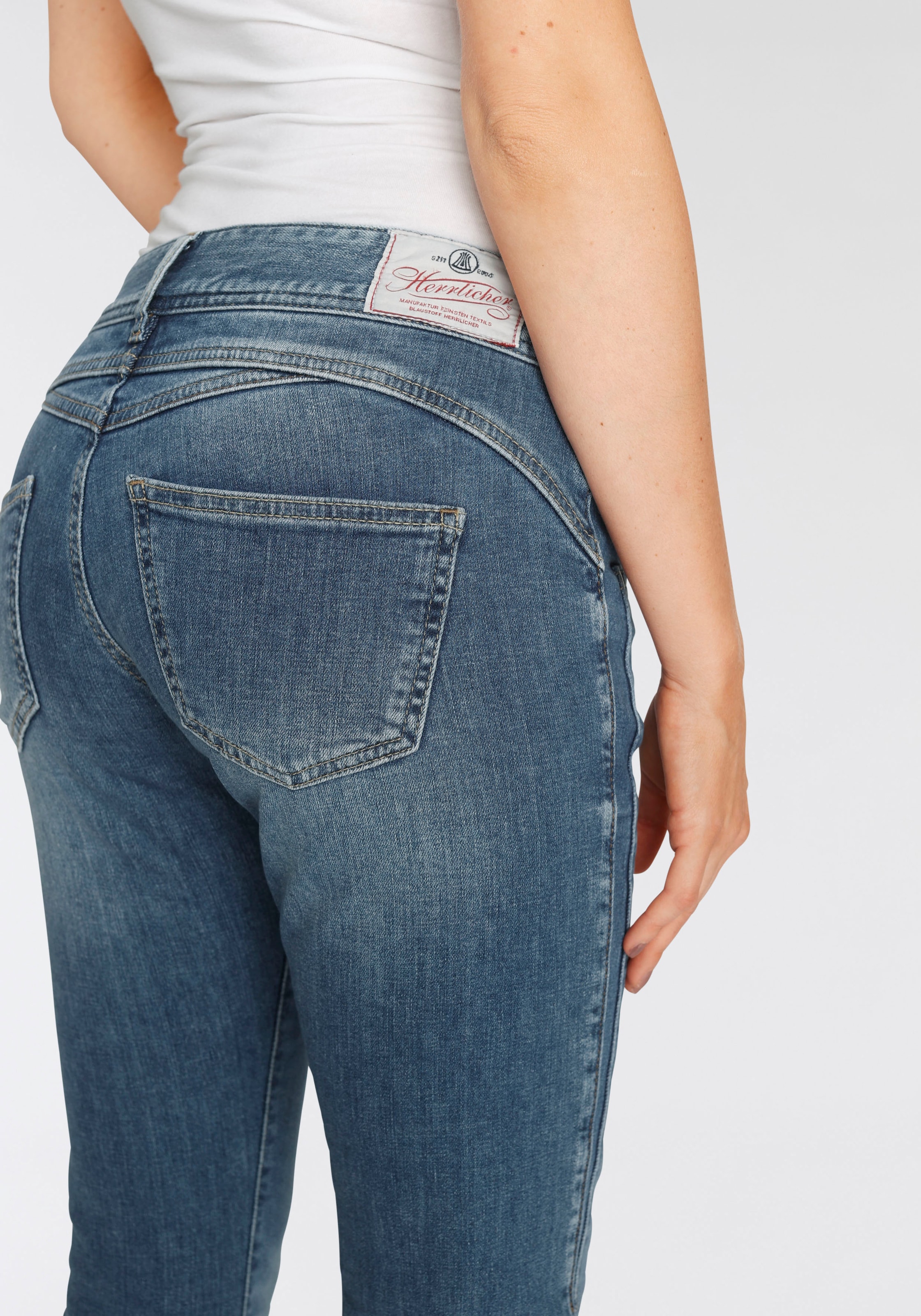 kaufen Herrlicher mit RECYCLED | DENIM«, seitlichem BAUR Slim-fit-Jeans Keileinsatz »GINA für