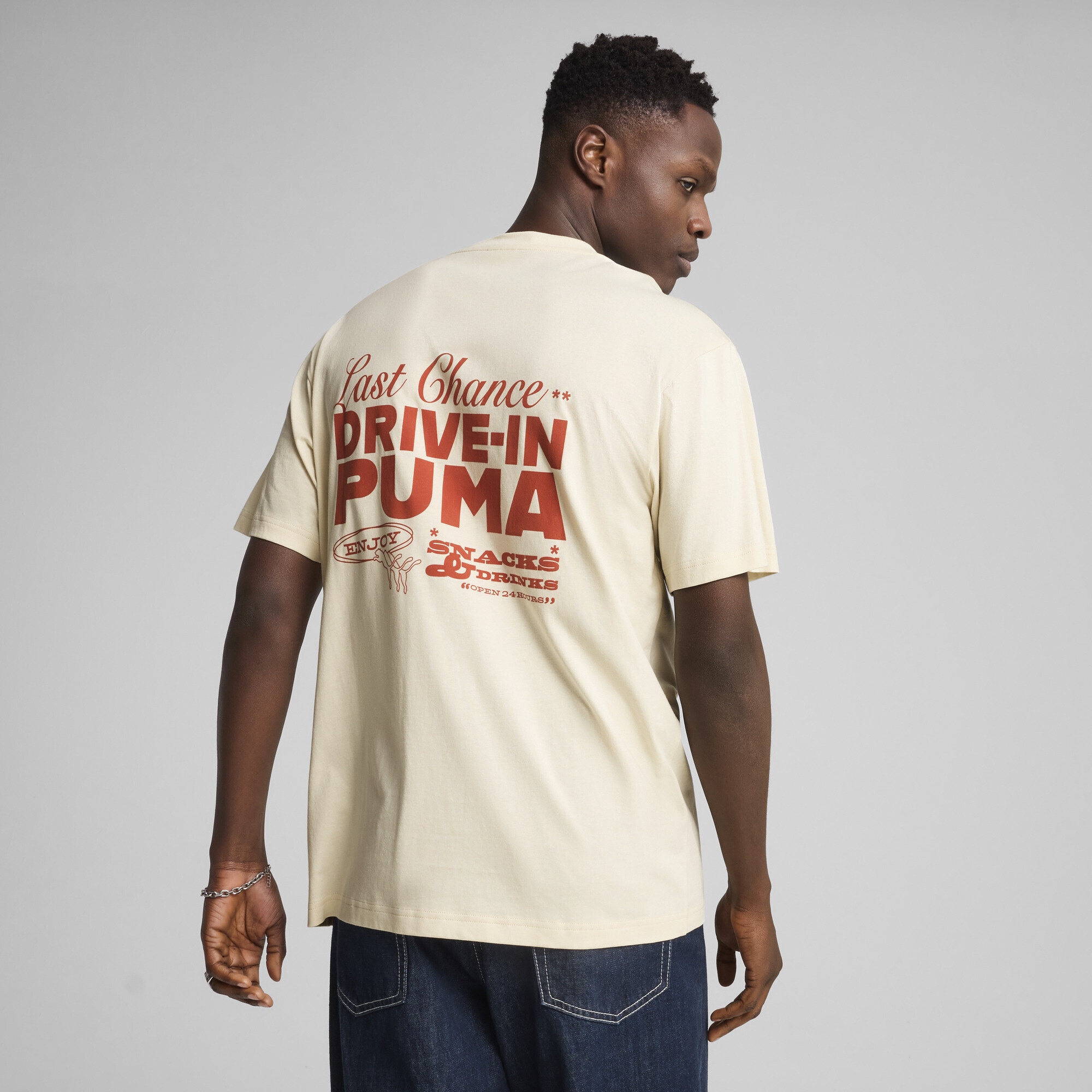 PUMA T-Shirt »GRAPHICS PUMA Drive-In Relaxed T-Shirt Herren«