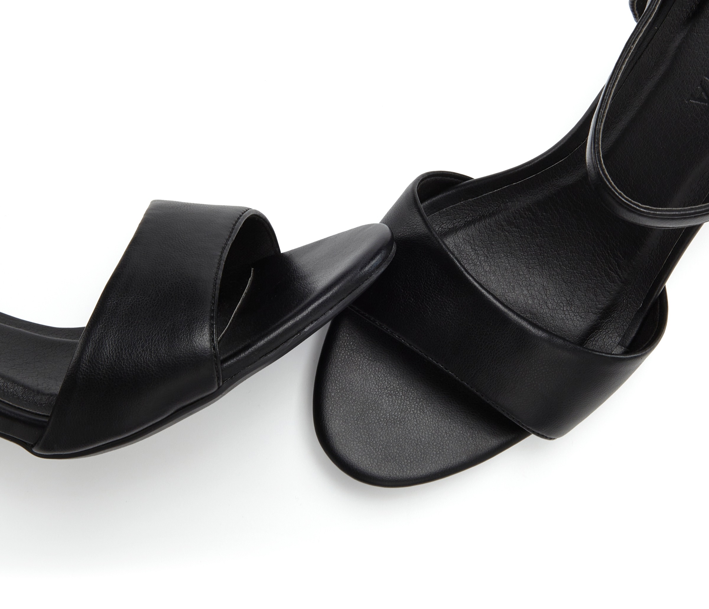 High-Heel-Sandalette LASCANA "Sommerschuh", Damen, Gr. 36, blau (schwarz), Obermaterial: 100% Lederimitat. Decksohle: 100% Lederimitat. Futter: 100% Textilmaterial. Laufsohle: 100% Synthetik, unifarben, Basic, Schuhe, Riemchensandalette, klassisch elegant 2