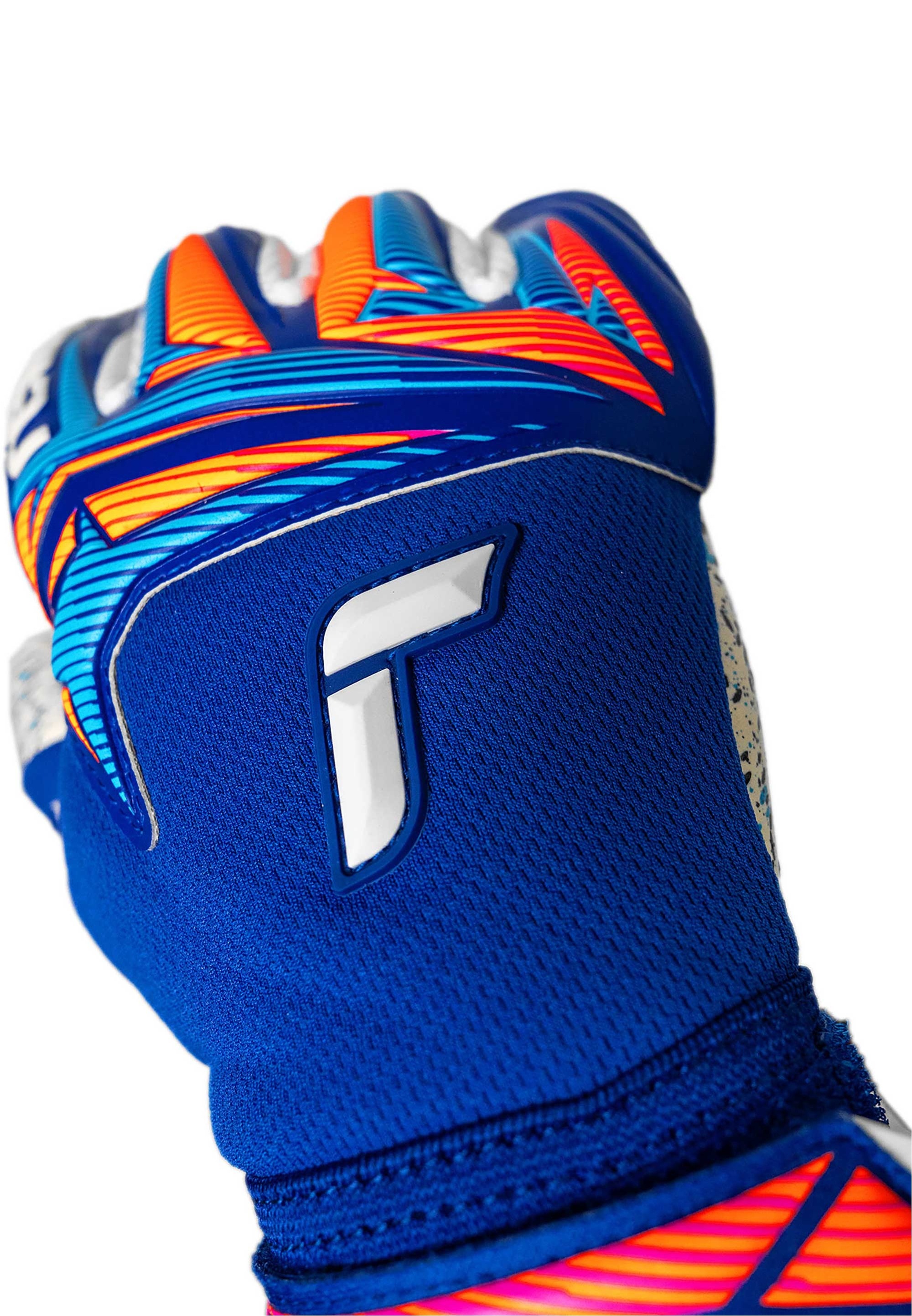 Reusch Torwarthandschuhe »Attrakt Fusion NC« mit hoher Atmungsaktivität