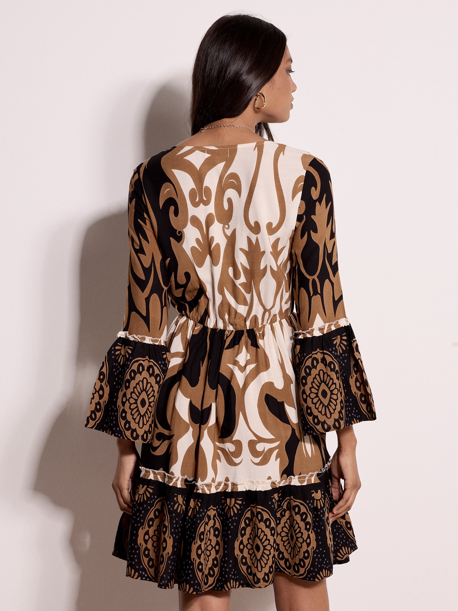 Apricot Minikleid »Apricot Minikleid mit Paisley-Muster und Glockenärmeln«