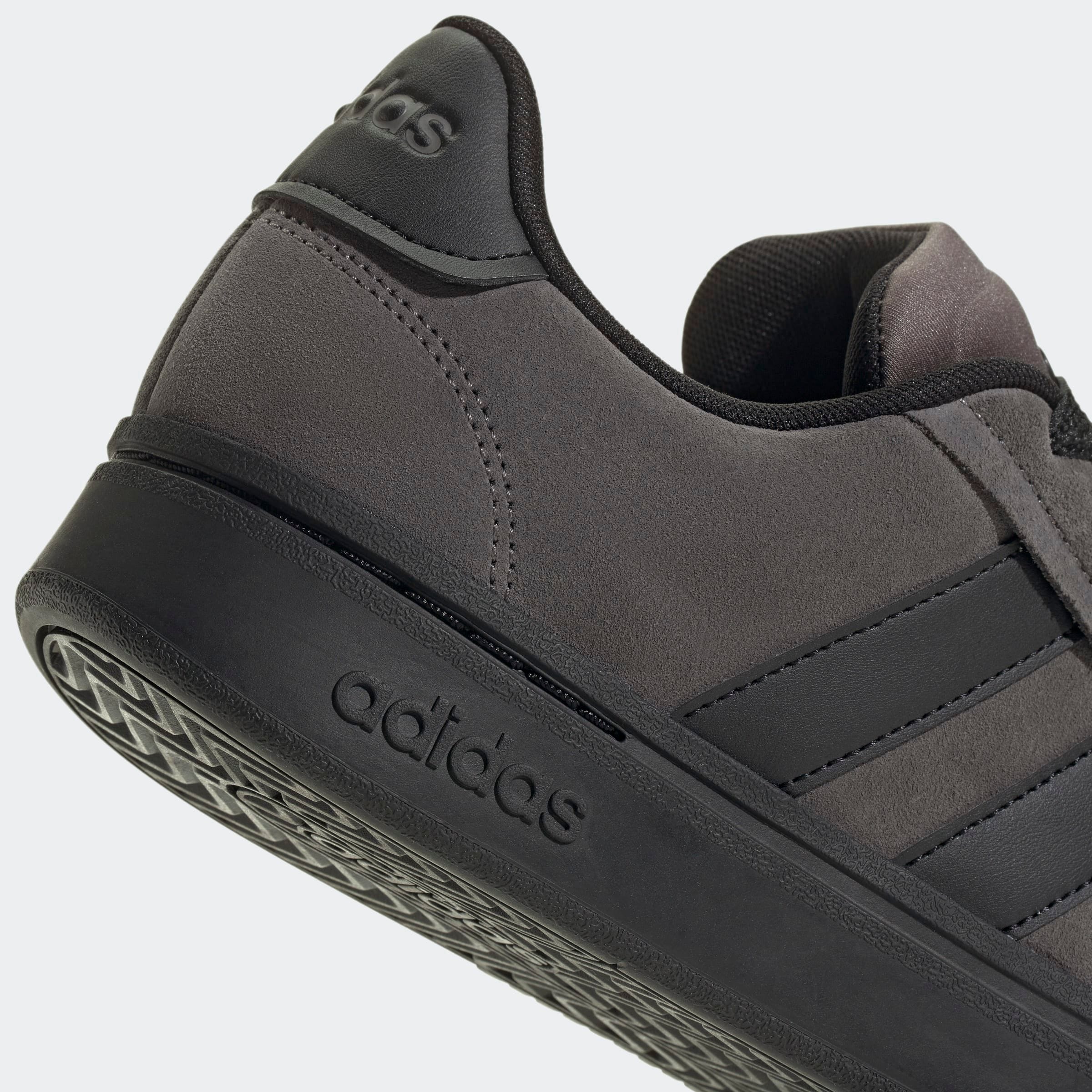 adidas Sportswear Sneaker »GRAND COURT ALPHA«, Design inspiriert vom adidas Campus 00