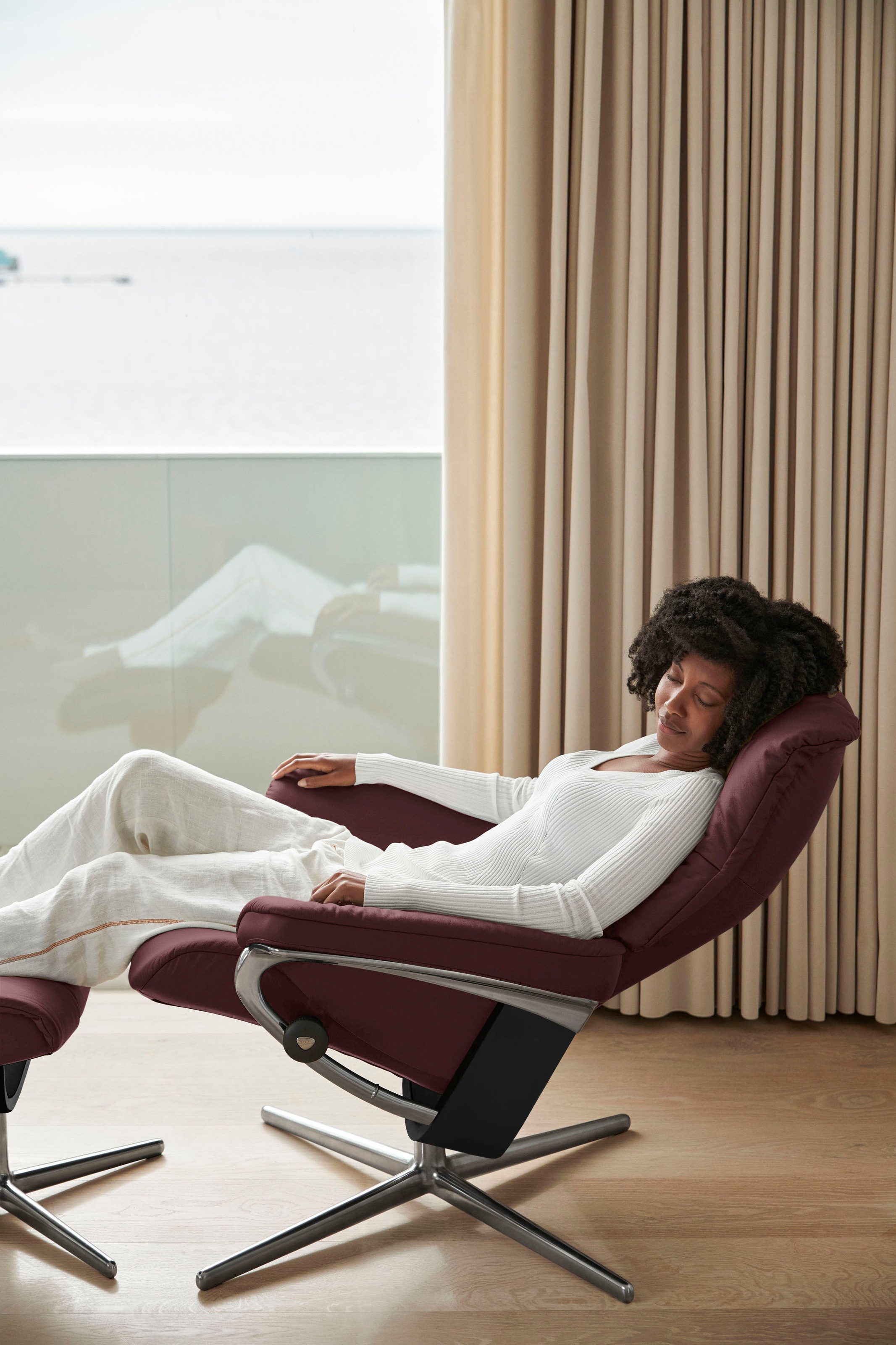Stressless® Relaxsessel »Mayfair«, mit Cross Base, Größe S, M & L, Holzakzent Schwarz