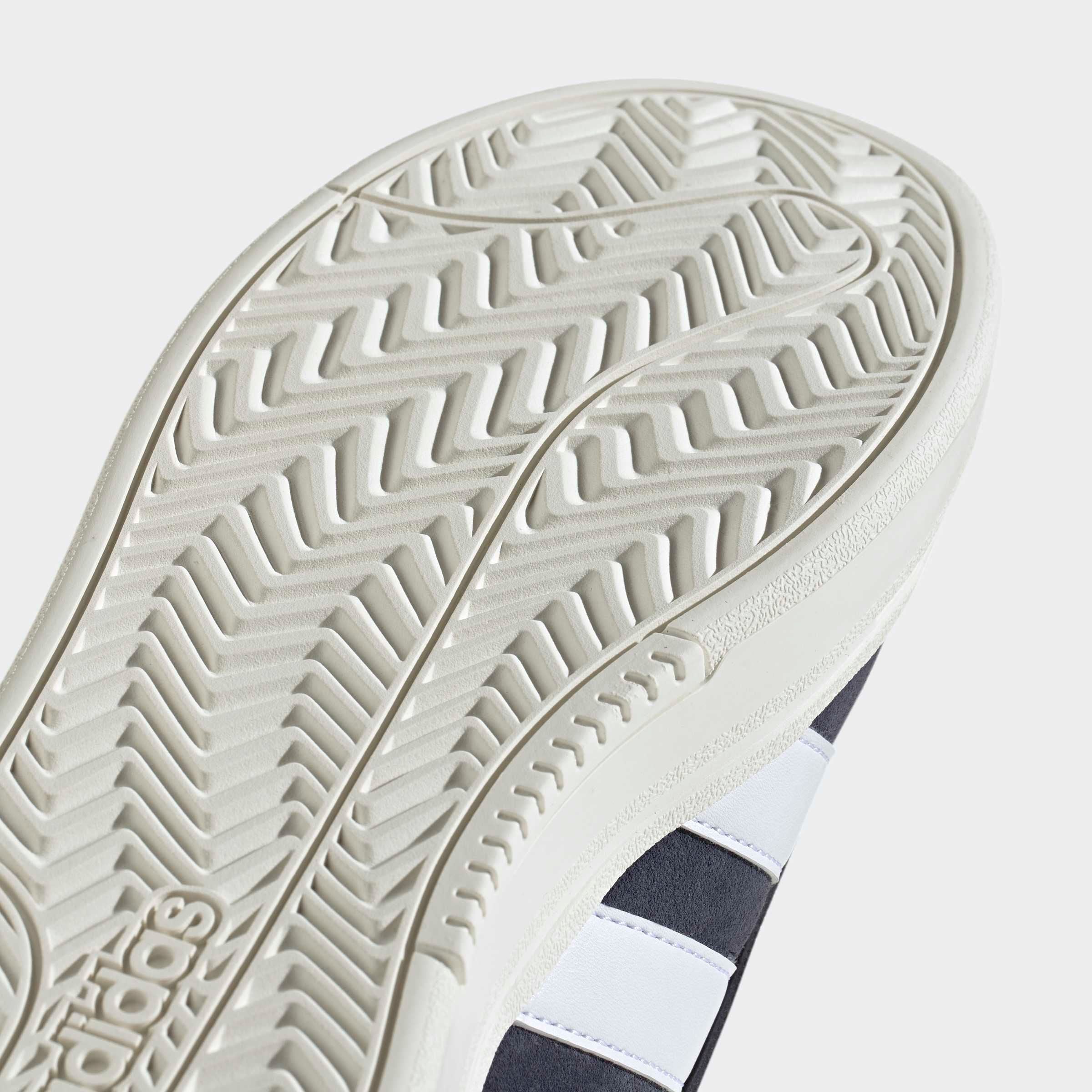 adidas Sportswear Sneaker »GRAND COURT ALPHA«  Design inspiriert vom adidas Campus 00