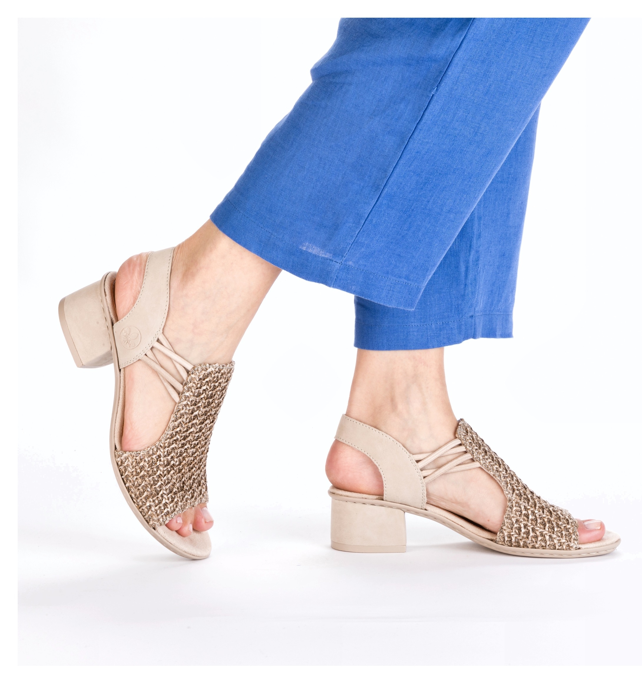 Rieker Sandalette, Sommerschuh, Schaftsandale mit seitlichen Gummizügen für guten Sitz