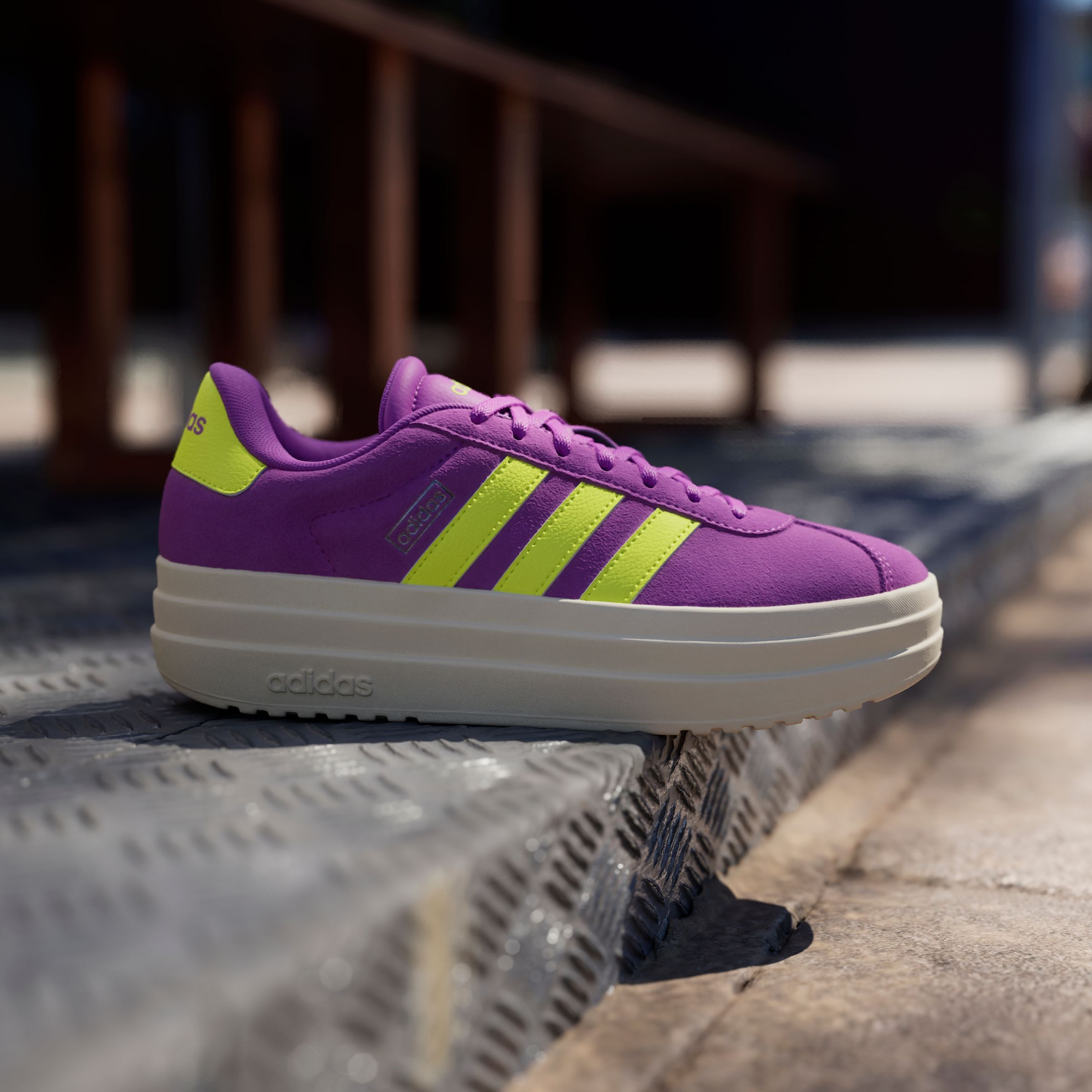 adidas Sportswear Sneaker »VL COURT BOLD«, Design auf den Spuren des adidas Gazelle Bold