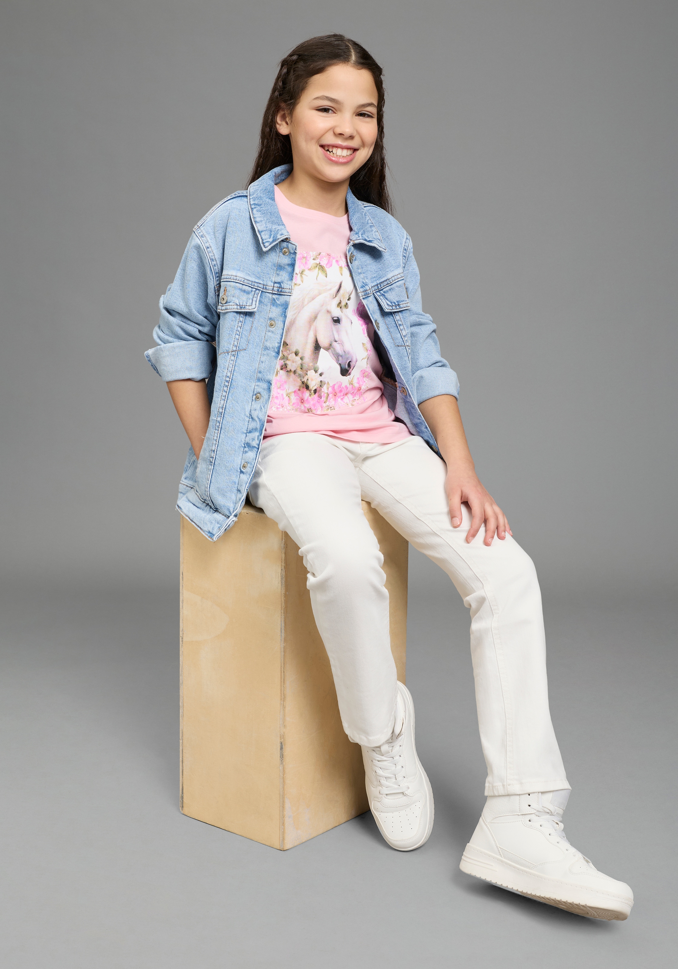 KIDSWORLD T-Shirt »Süßer Pferde-Fotodruck« für Mädchen, Kurzarm, mit Rundhalsausschnitt, mit coolem Druck