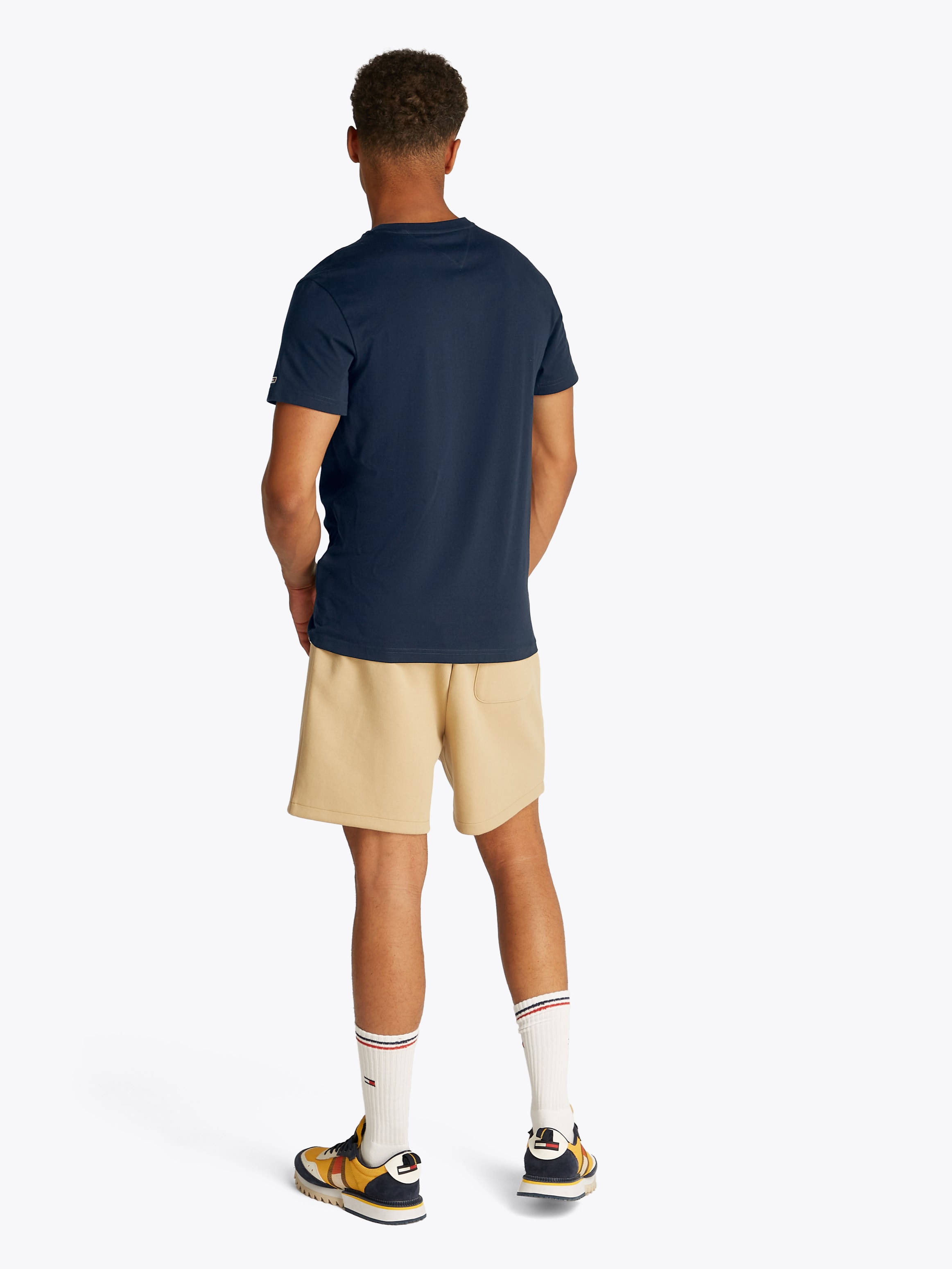 Tommy Jeans T-Shirt »TJM SLIM BUBBLE PRINT SS TEE EXT«, mit gummierten Print