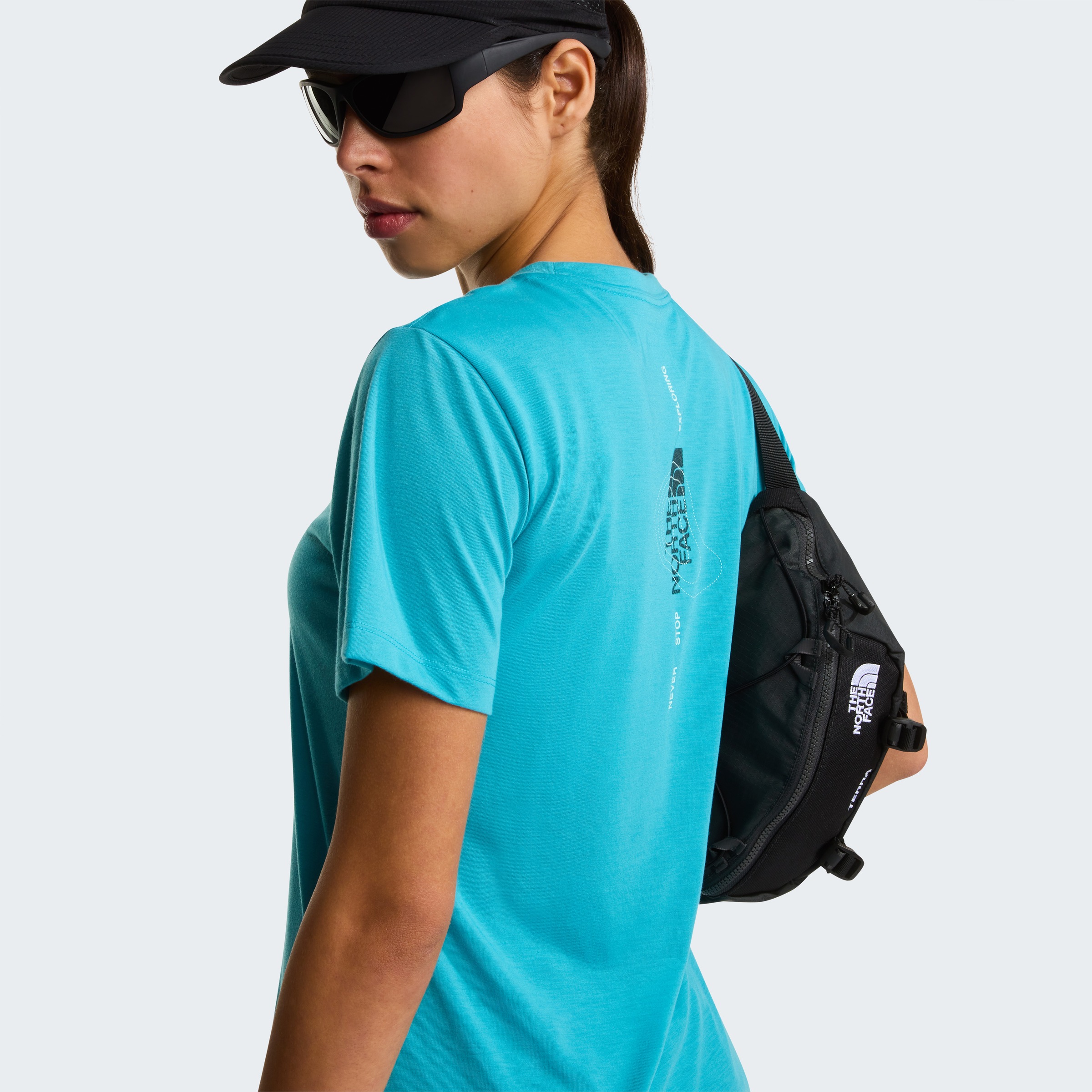 The North Face T-Shirt »W BITMAP LOGO SHORT SLEEVES TEE-GRAPHIC« sportlicher Stil, Kurzarm, für Sportmode und Outdoormode