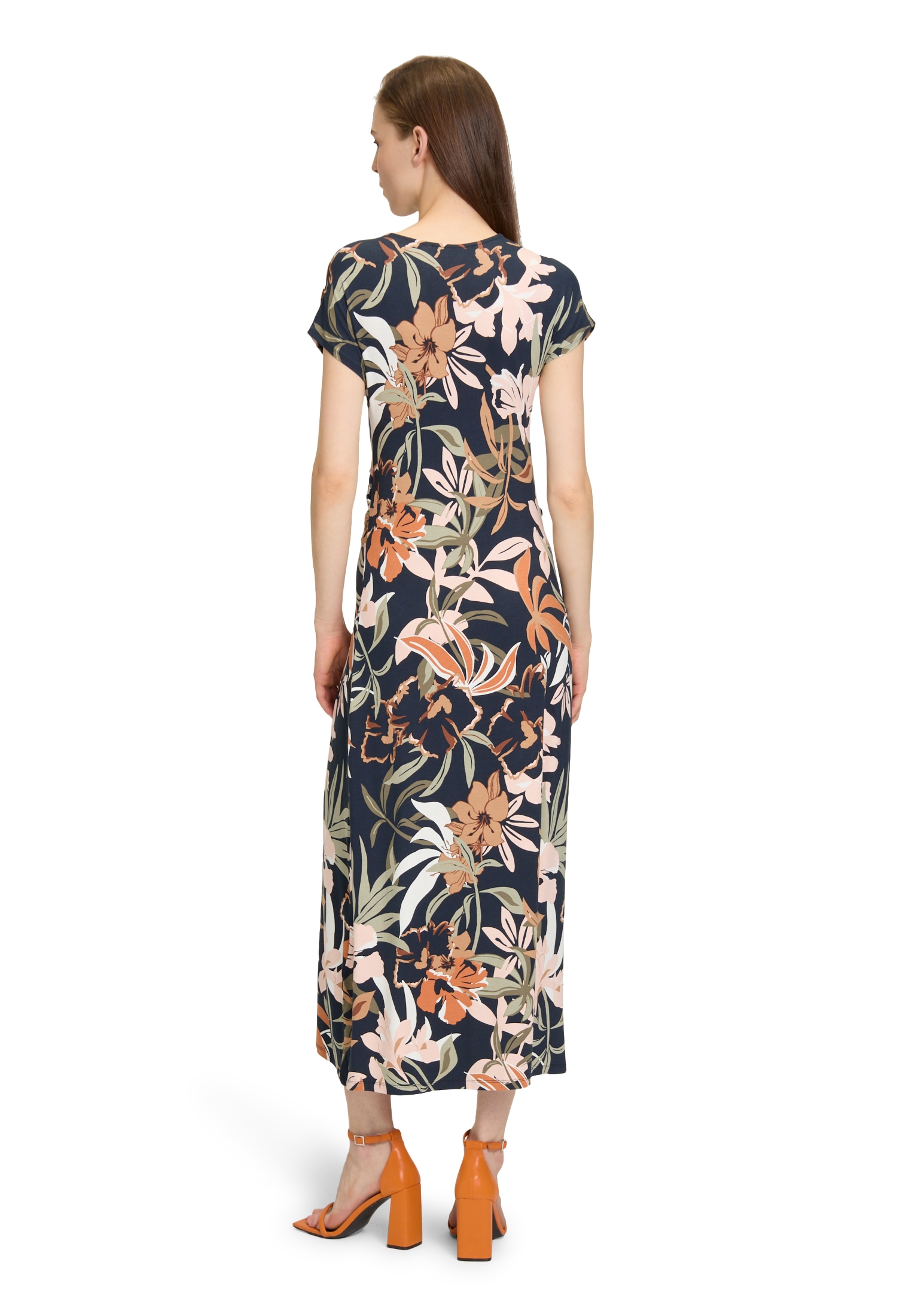 Betty Barclay Midikleid »Betty Barclay Midikleid mit Raffung«, Form