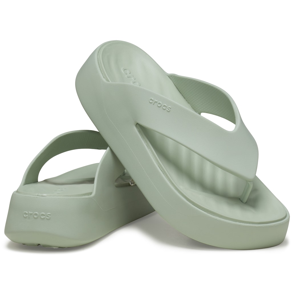 Crocs Zehentrenner »Getaway Platform Flip«, Plateau, Sommerschuh, Schlappen mit modischer Plateausohle