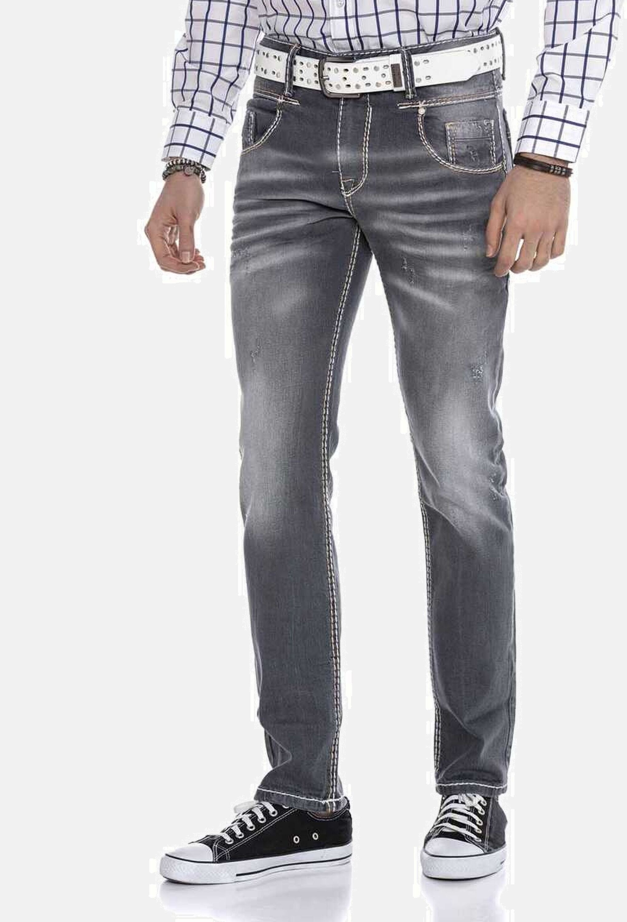 Cipo & Baxx 5-Pocket-Jeans »Cipo & Baxx Jeans« in modernem Straight Fit-Schnitt, CD668