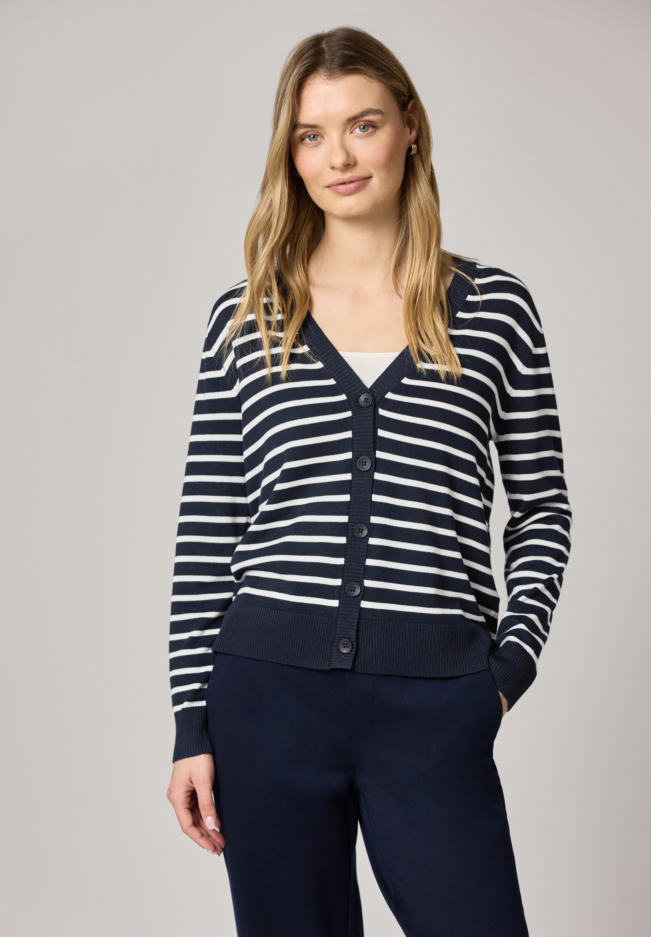 STREET ONE Cardigan mit V-Ausschnitt günstig online kaufen