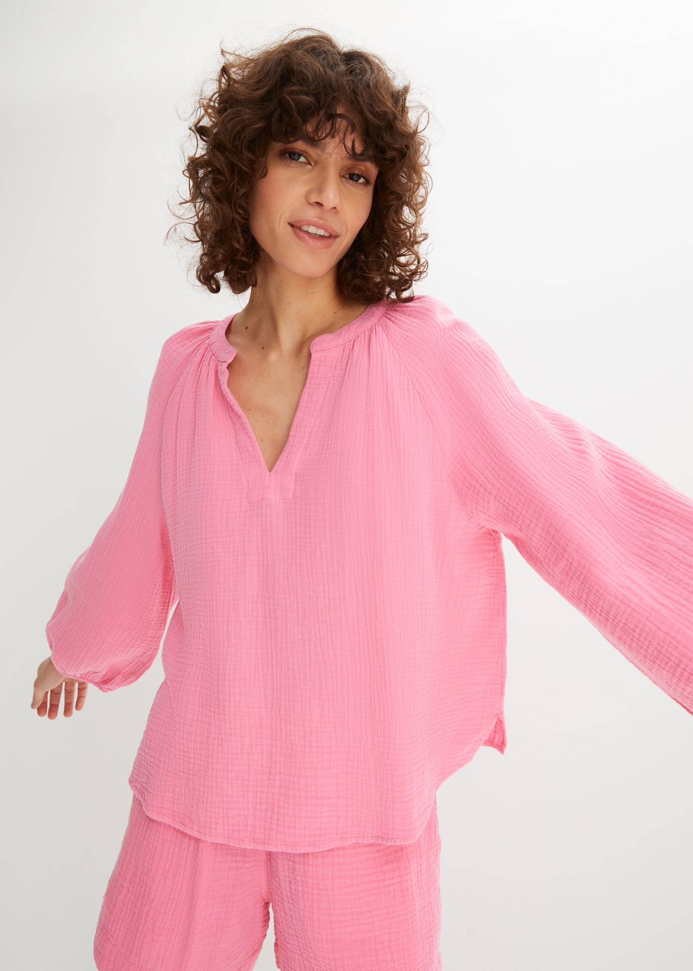 BONPRIX Damen Shirtbluse "Oversize-Bluse aus Musselin"knallrosa, Gr. 42, Web, Obermaterial: 100% Baumwolle, Blusen, Oversize-Passform, mit