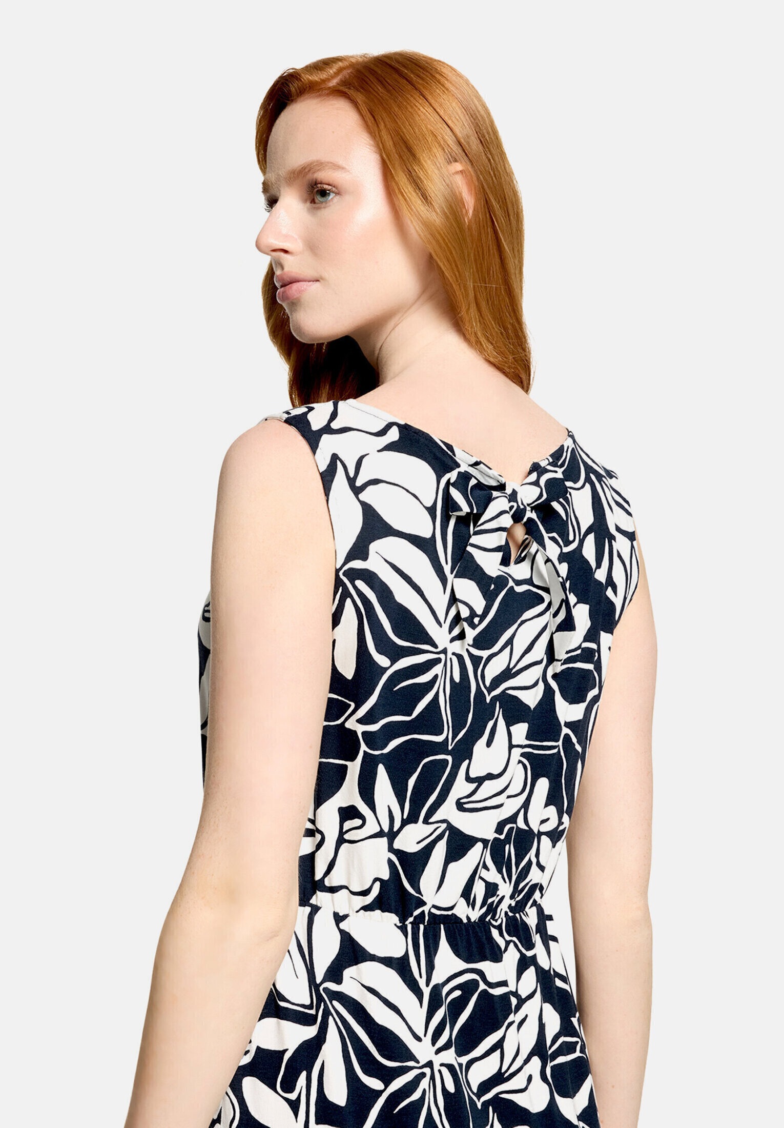 Betty Barclay Sommerkleid »Damen mit Rundhalsausschnitt« Ohne Tasche