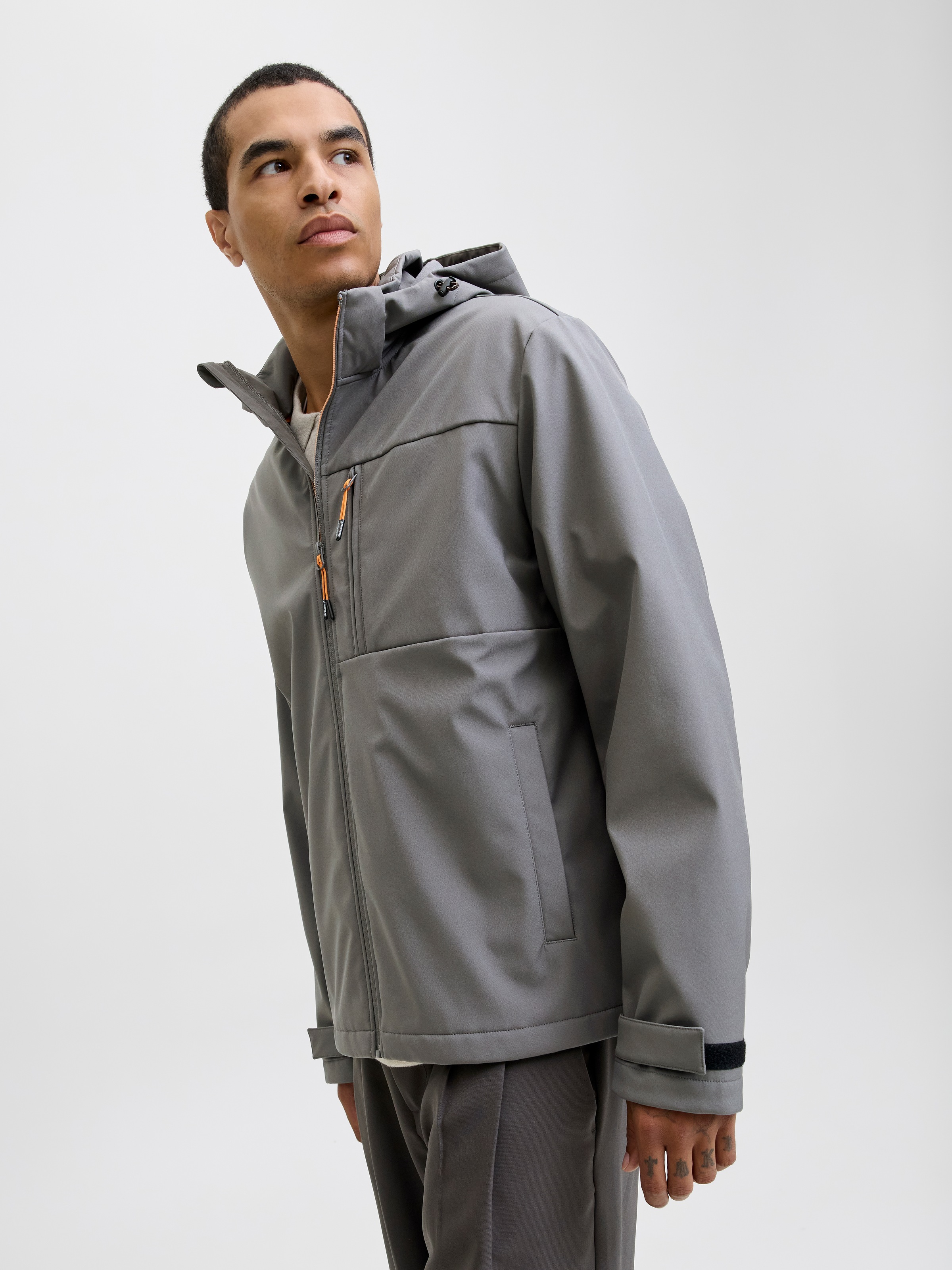 Jack & Jones Softshelljacke »JJTHATCHER SOFTSHELL HOOD«, mit Kapuze
