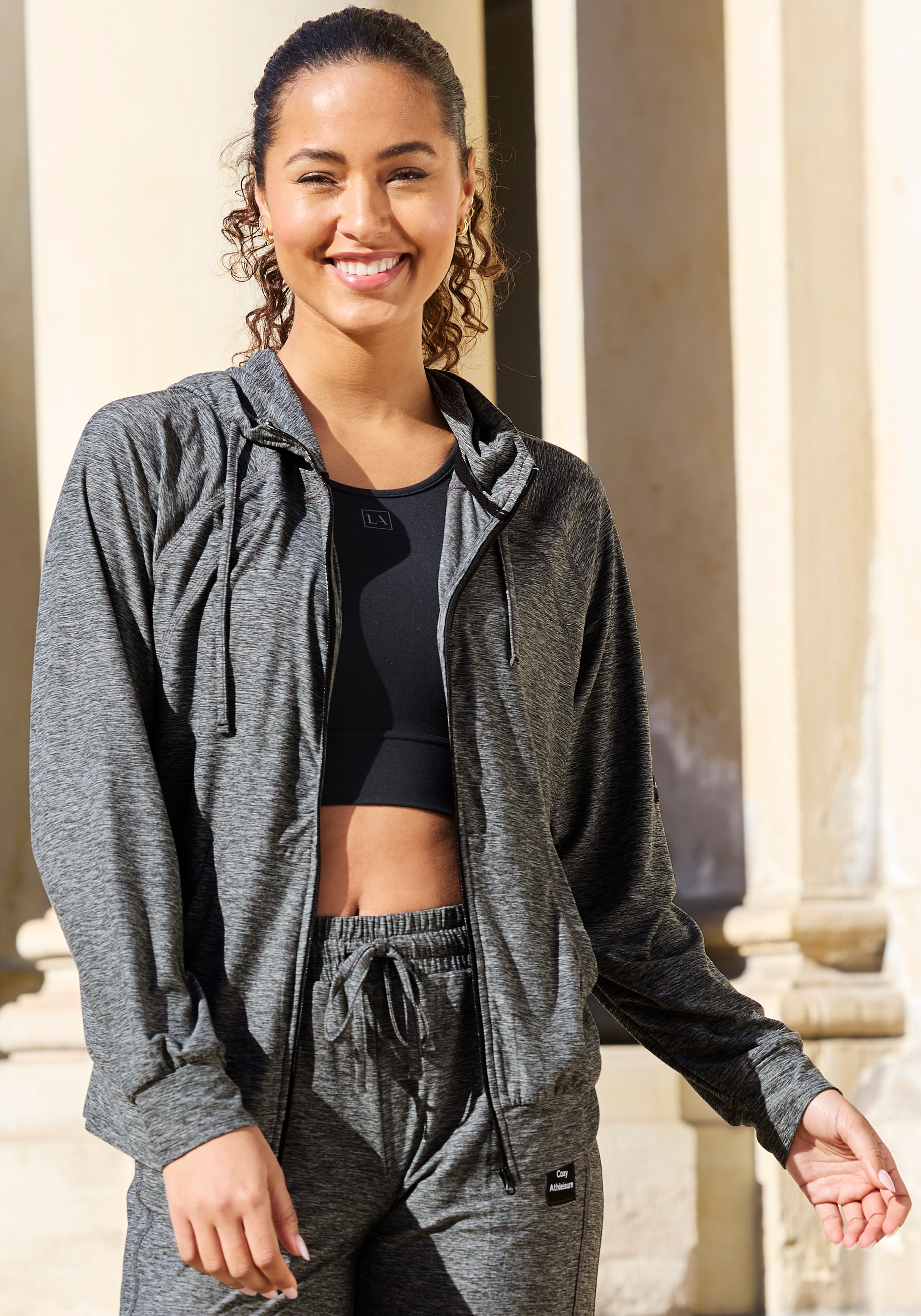 Vivance active Funktions-Kapuzensweatjacke mit Teilungsnähten und geteilte günstig online kaufen