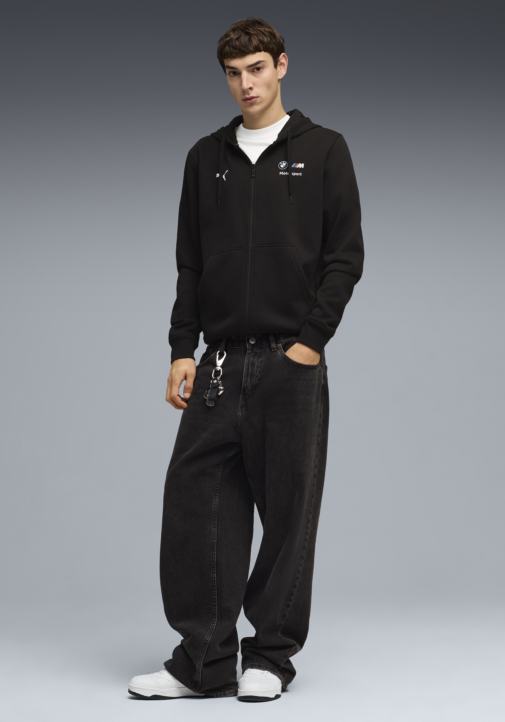 PUMA Trainingsjacke »BMW MMS ESS FLEECE JACKET« ohne Kapuze sportlicher Stil, Regular Fit, mit Rundhalsausschnitt