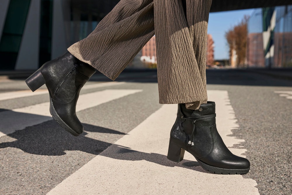 Rieker Stiefelette, Businessstiefelette, Blockabsatz, Boots mit Innenreißverschluss