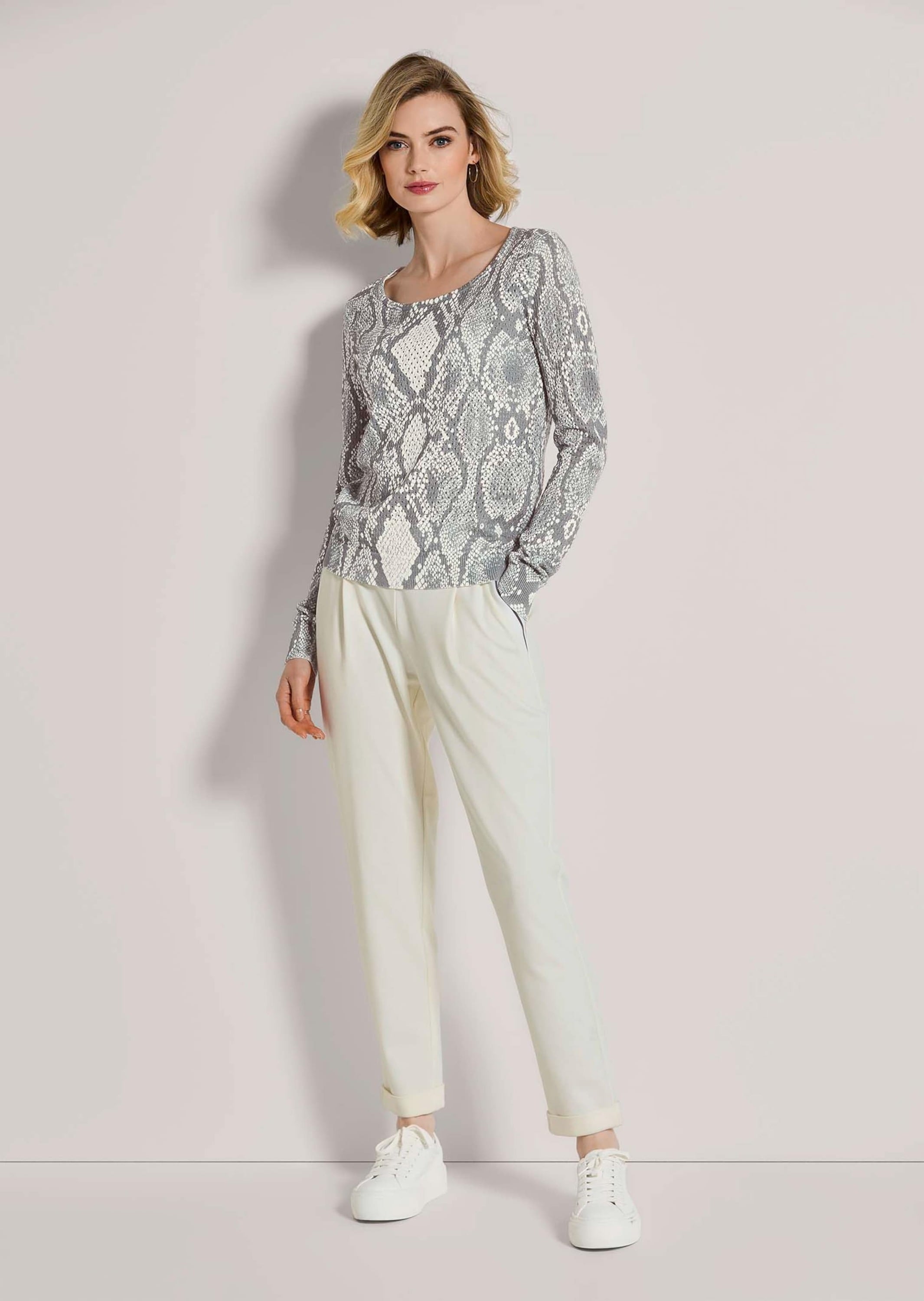 MADELEINE Longpullover »Pullover Ajour-Pullover mit Unikat-Print«