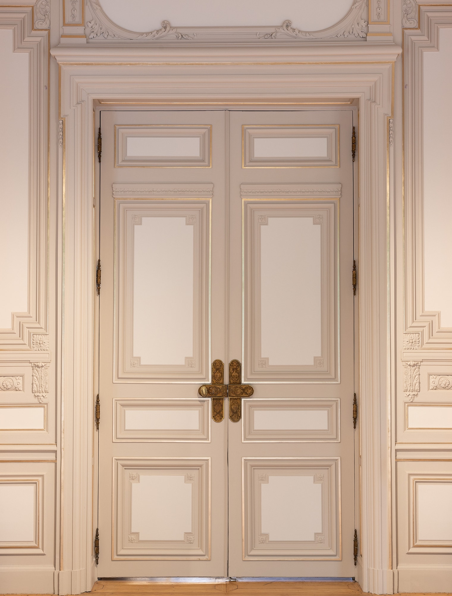living walls Vliestapete "Fototapete Doppeltür Barock Beige Klassisch" matt strukturiert