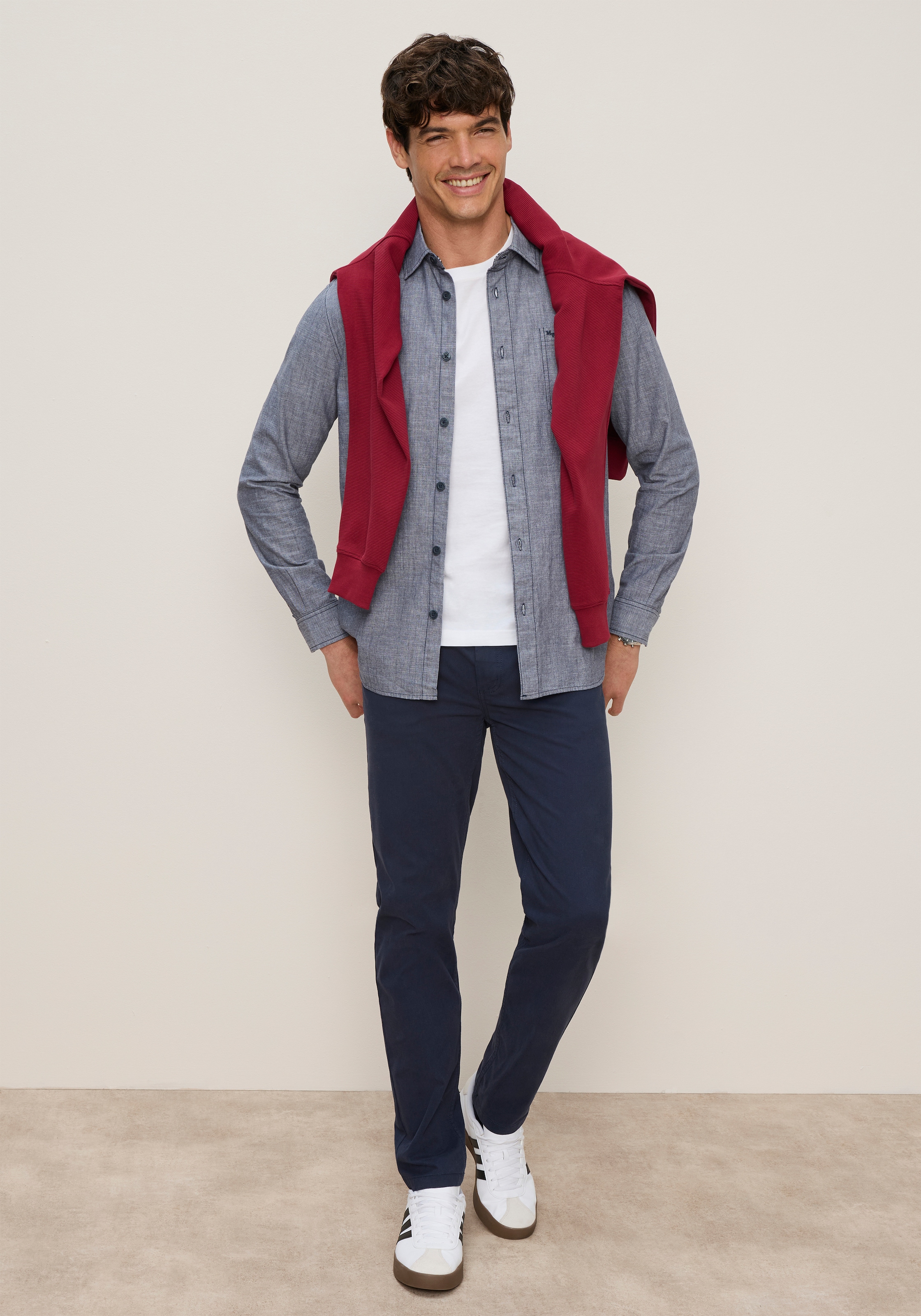 Mans World Langarmhemd mit normalem Hemdkragen, Regular-Fit-Passform