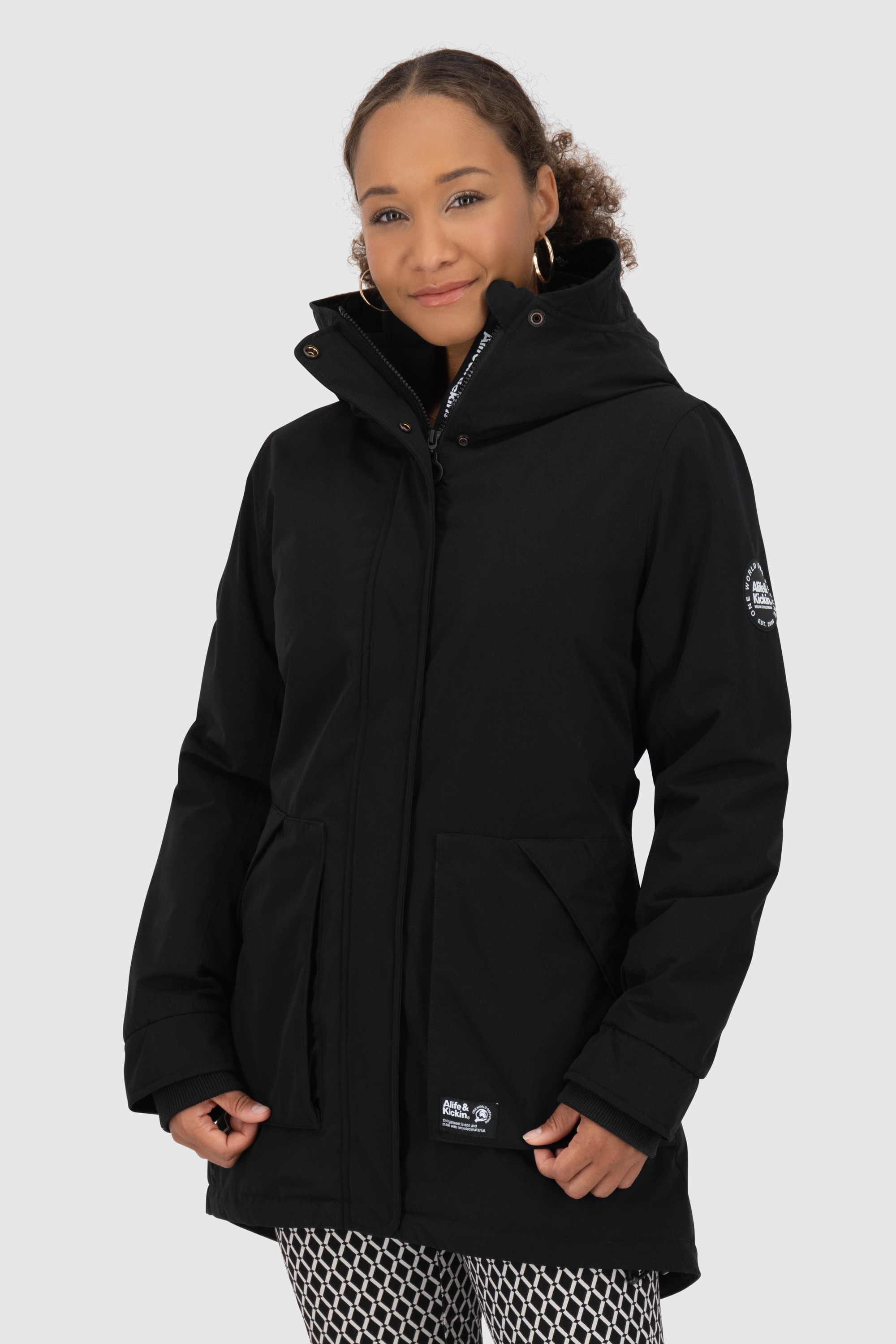 Alife & Kickin Winterjacke »Damen FloraAK A«, mit Kapuze, Gefütterte Winterjacke mit kuscheligem Innenfell und großer Kapuze