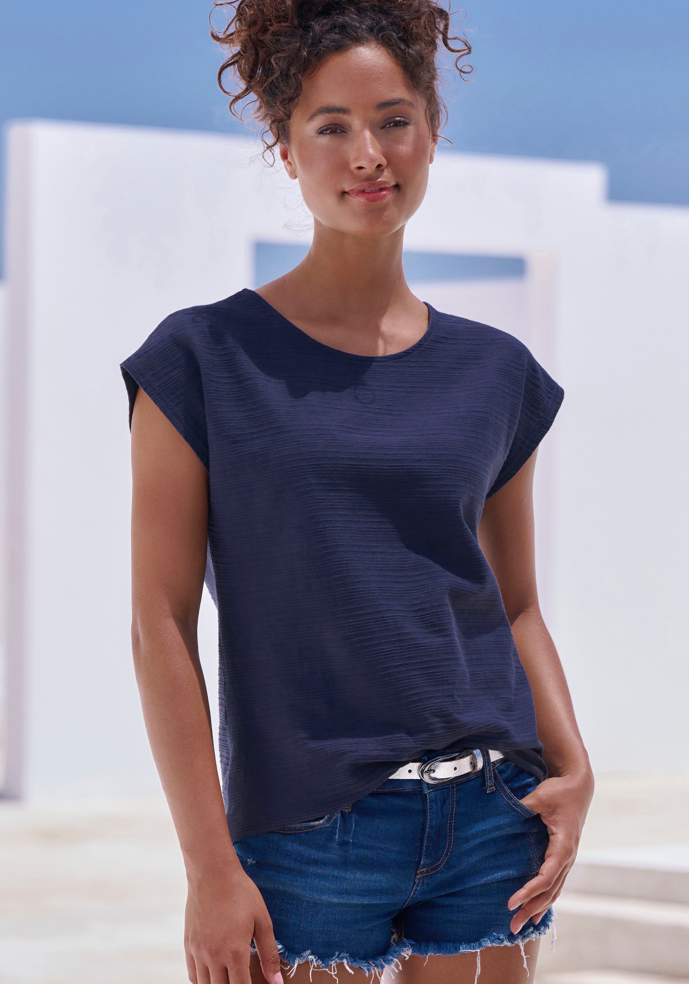 Vivance T-Shirt »mit modischer Streifenstruktur«, (Packung), aus weicher Baumwoll-Qualität