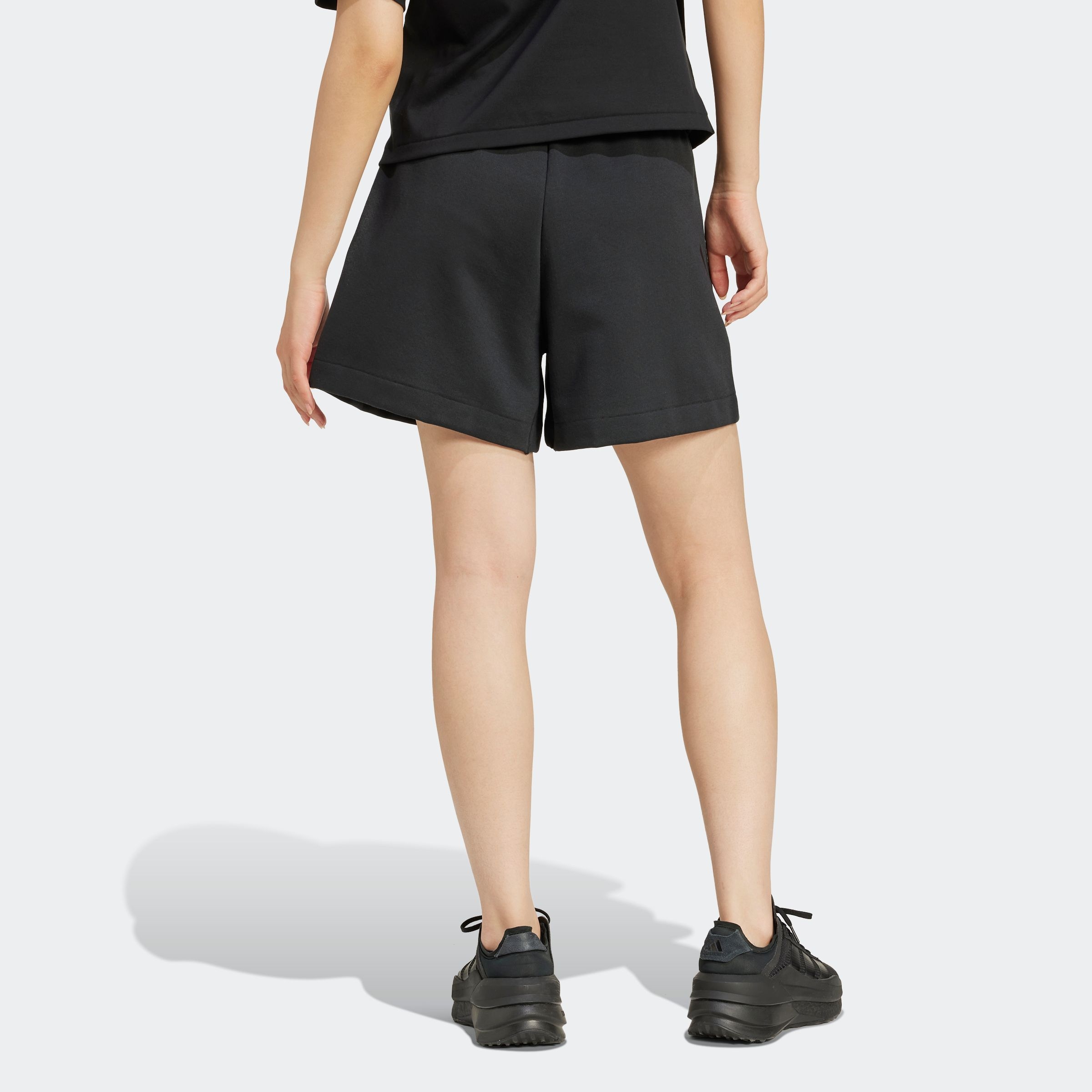 adidas Sportswear Shorts »W Z.N.E. SHORT«, (1 tlg.)