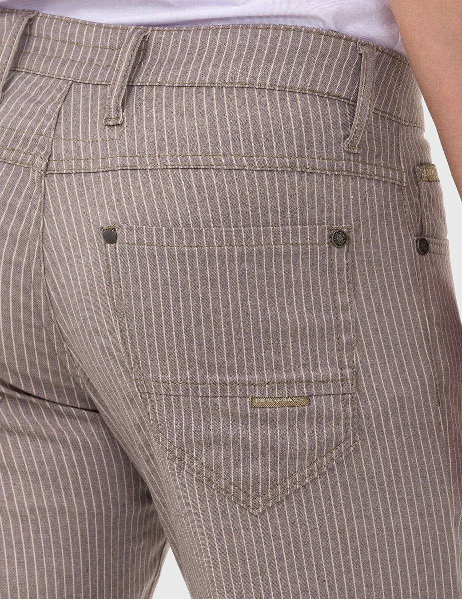 Cipo & Baxx Gerade Jeans »Hose«, im dezenten Streifen-Look