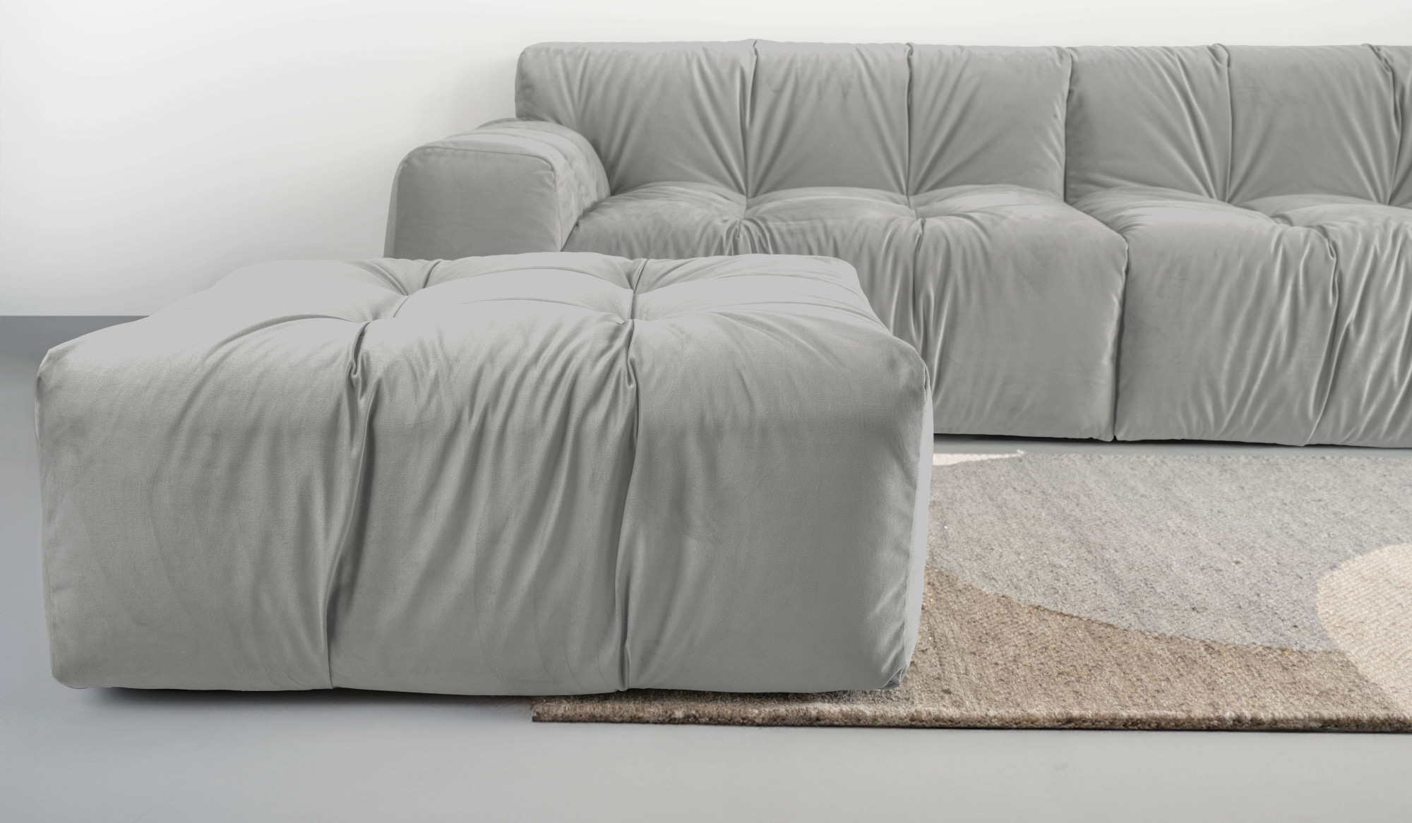 INOSIGN Polsterhocker »Calmara, weicher Lounge-Sitzkomfort«, bodentief, Samt oder Chenille, mit Knopfsteppung