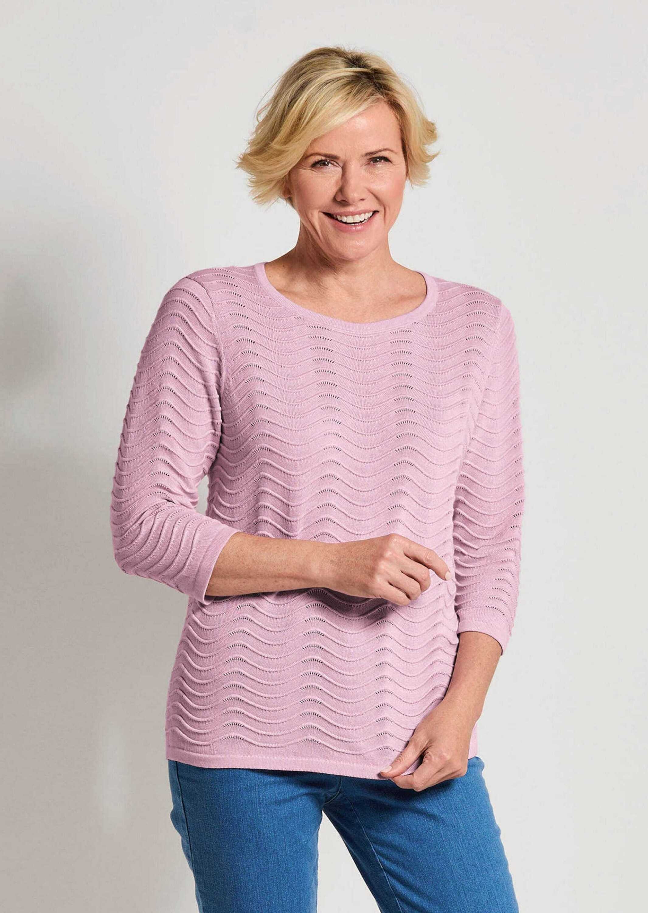 Goldner Sommerpullover mit Wellenstruktur Women's Sweater Pink 50 3