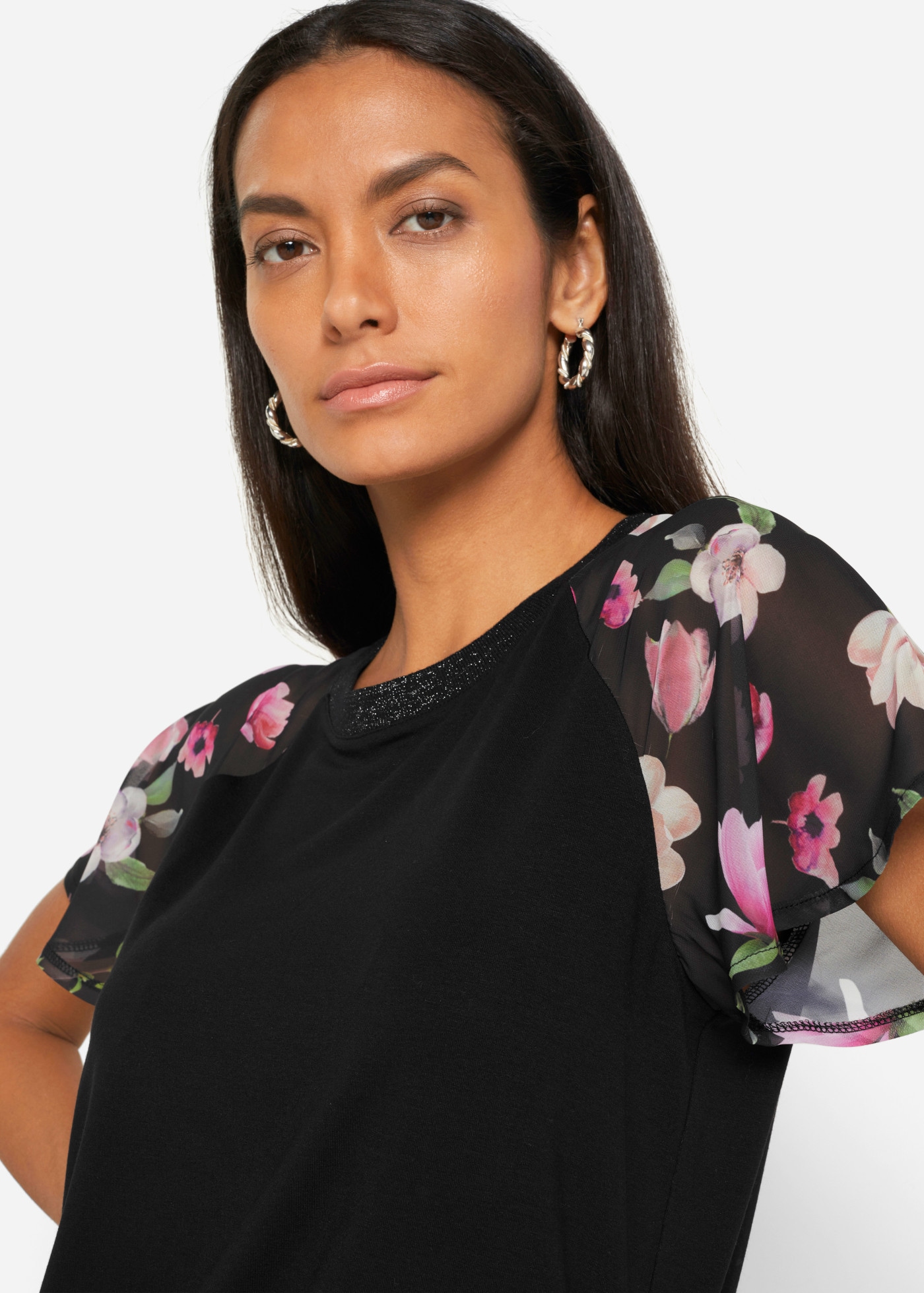 bonprix T-Shirt bequeme Passform, Kurzarm-Design, mit Chiffonärmeln