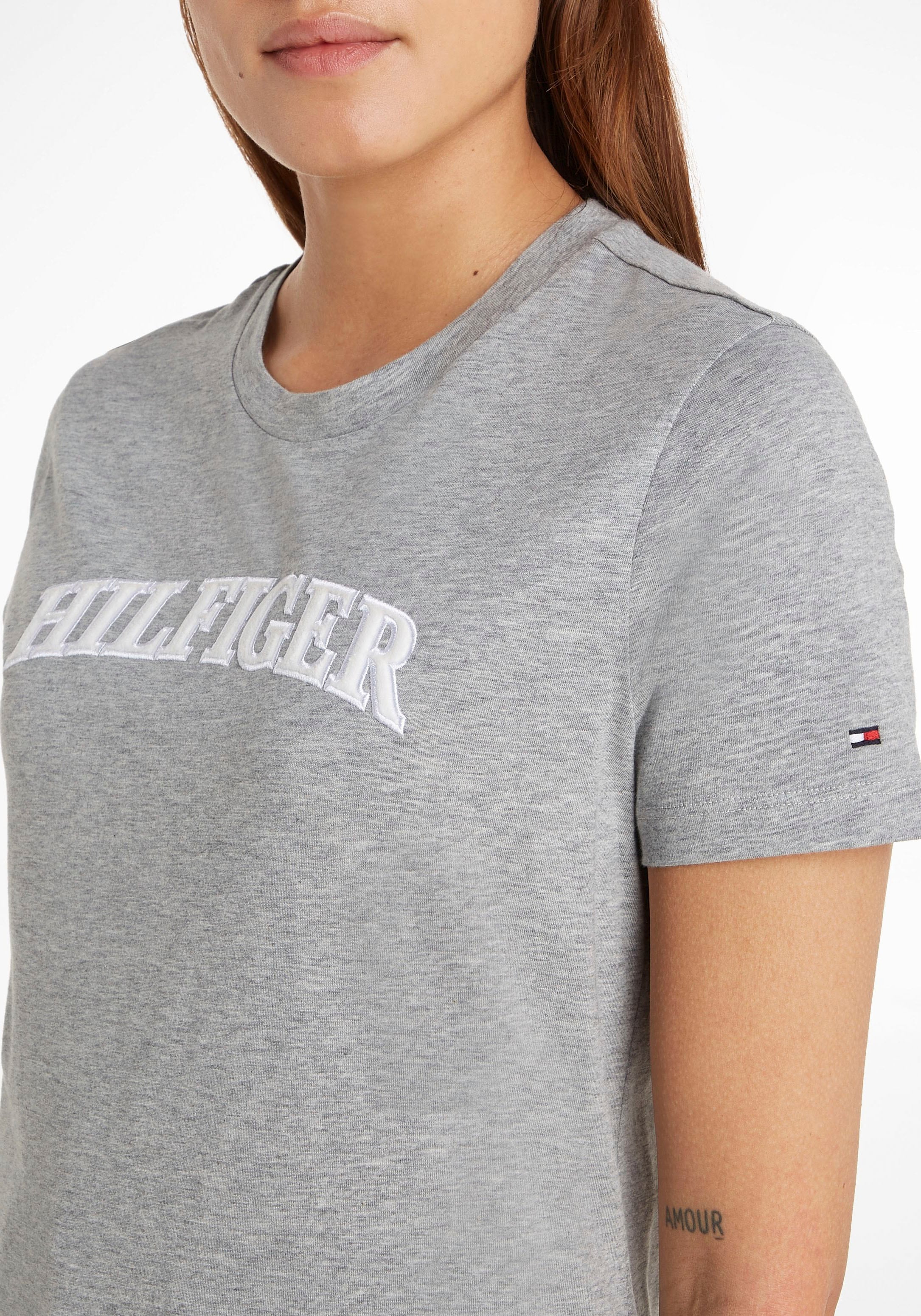 Tommy Hilfiger HILFIGER | BAUR online mit SS«, Markenlabel T-Shirt TONAL Tommy C-NK Hilfiger »REG bestellen