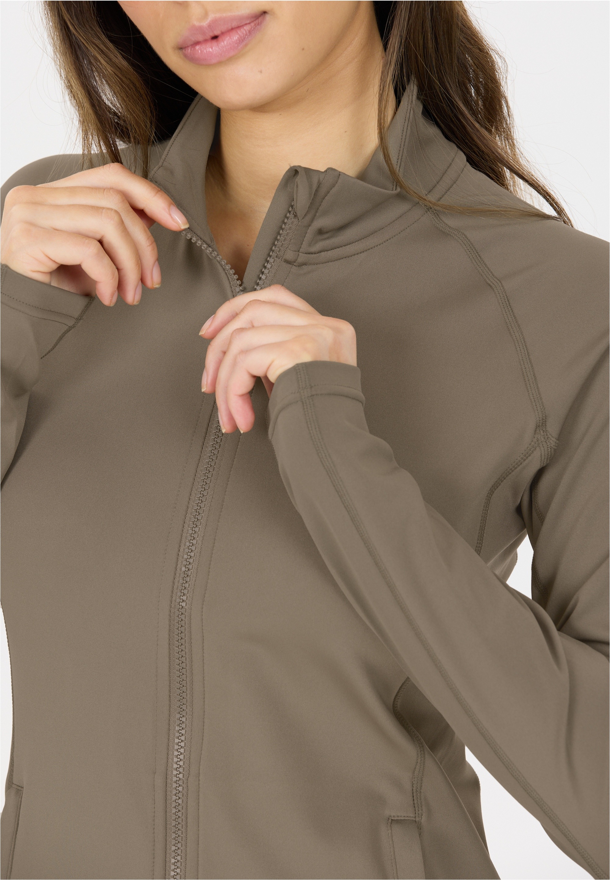 ATHLECIA Outdoorjacke »Krosa«, mit Vollreißverschluss und Flatlock-Nähten