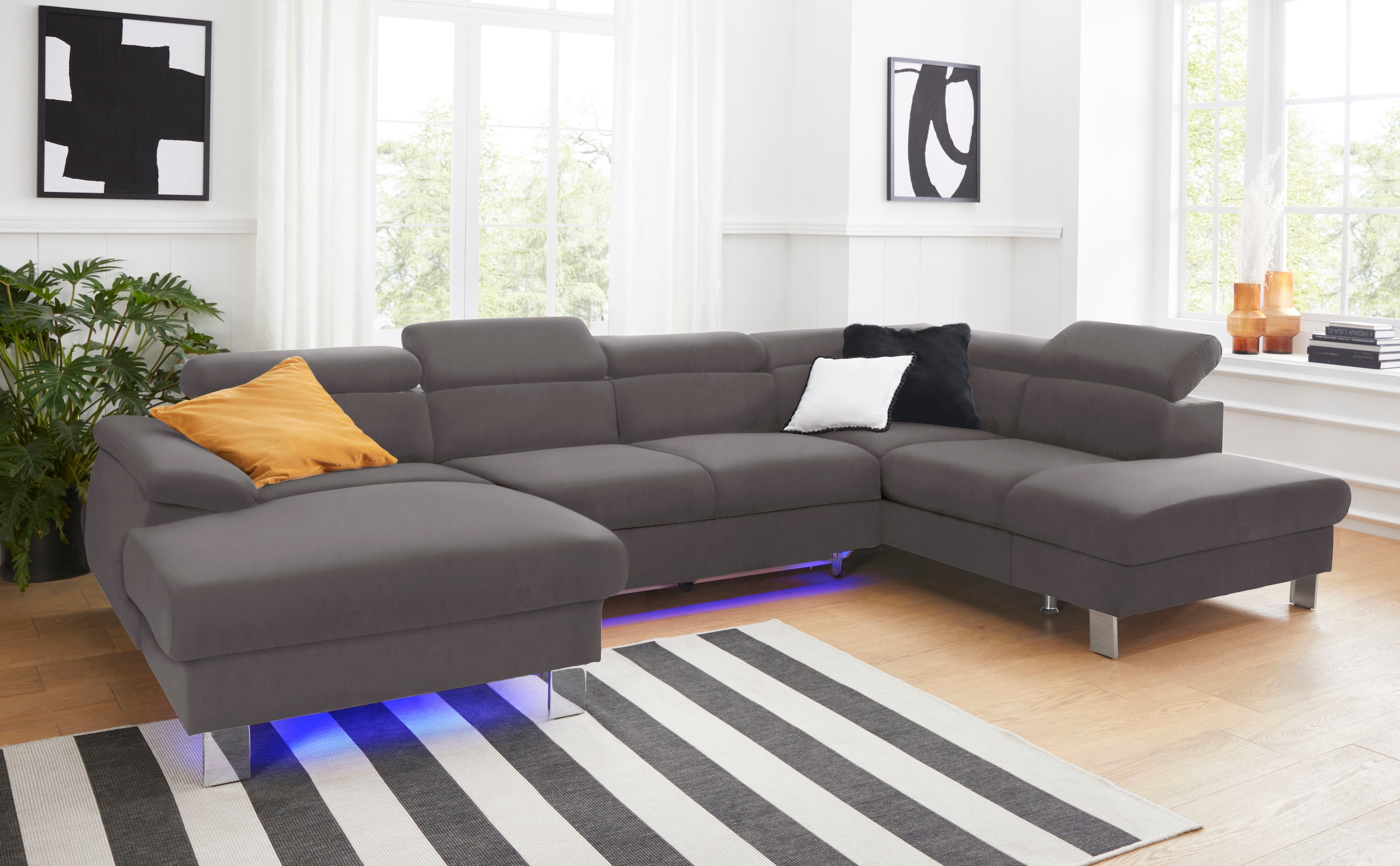 COTTA Wohnlandschaft "Komaris U-Form, B: 320 cm" mit Kopfteilverstellung, optional Schlaffunktion, Bettkasten & Licht