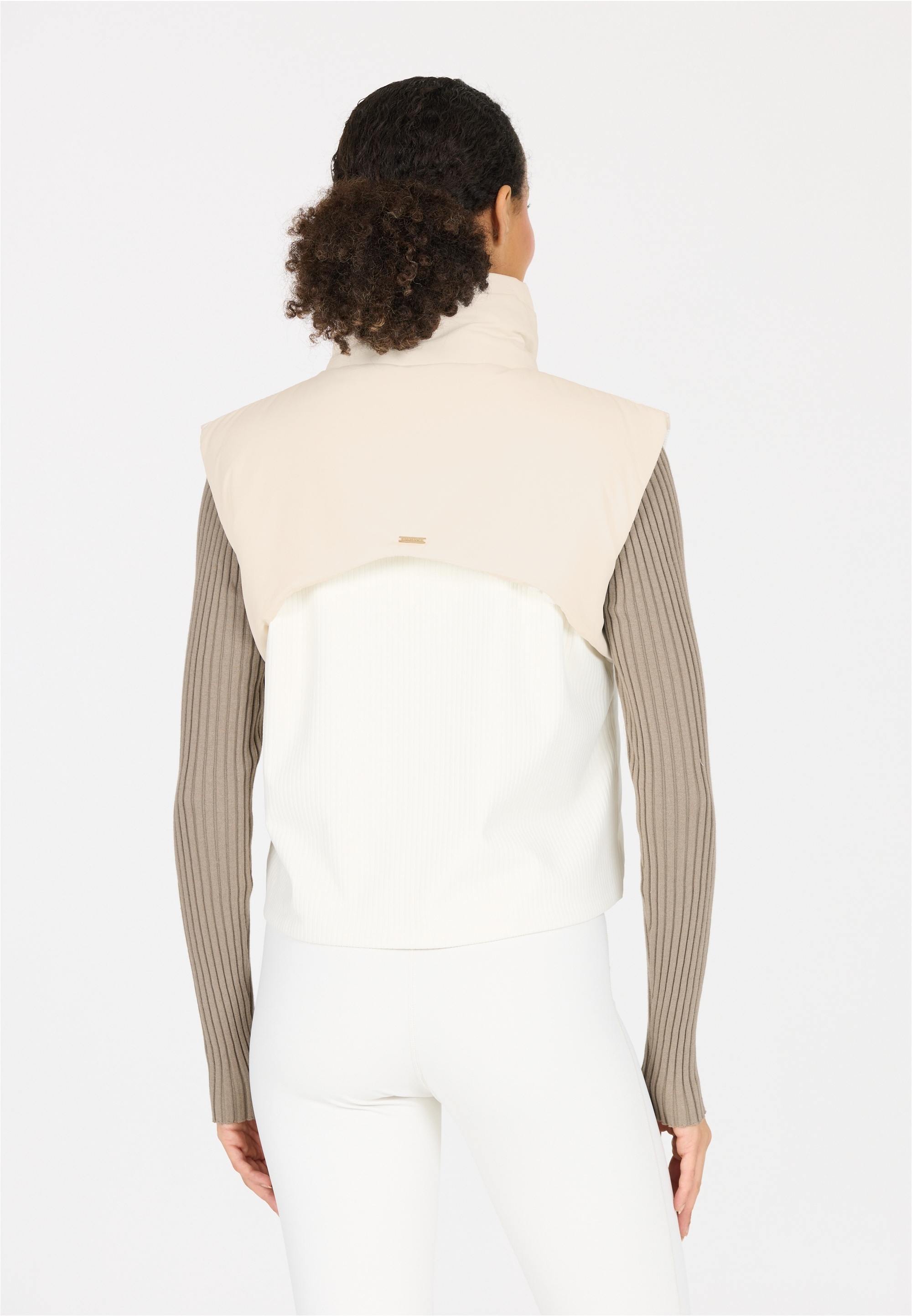 ATHLECIA Softshellweste »Ayanda«, mit wärmeisolierendem PRIMALOFT-Futter