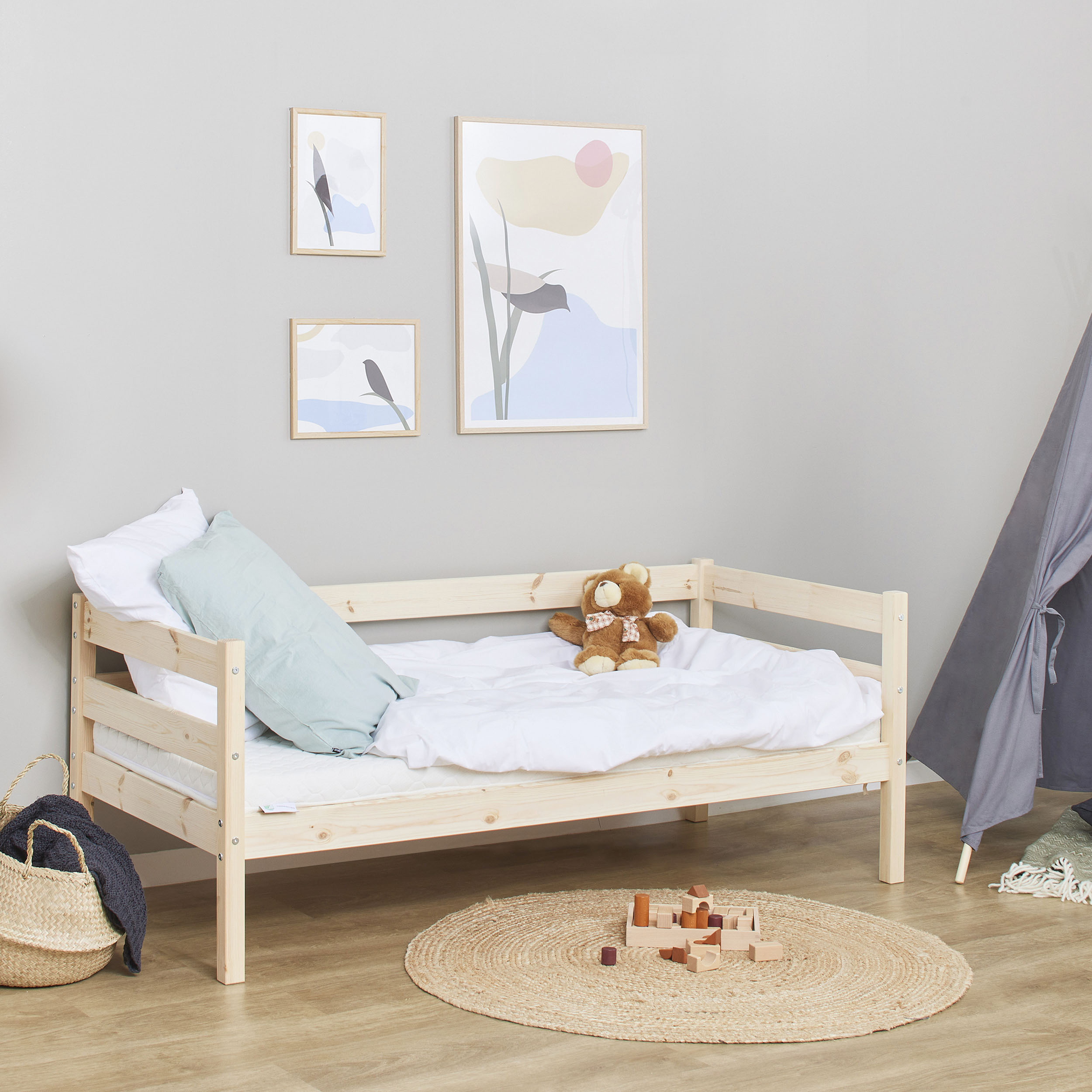 Hoppekids Einzelbett "ECO Comfort Kinderbett, Kiefer Massivholz, Jugendbett inkl. Rollrost" 70x160 cm, wahlweise in verschieden Farben/ Matratze/ Absturzsicherung