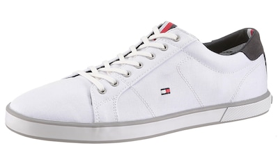 Tommy Hilfiger Sneaker »H2285ARLOW 1D«, mit seitlichem Logoflag kaufen