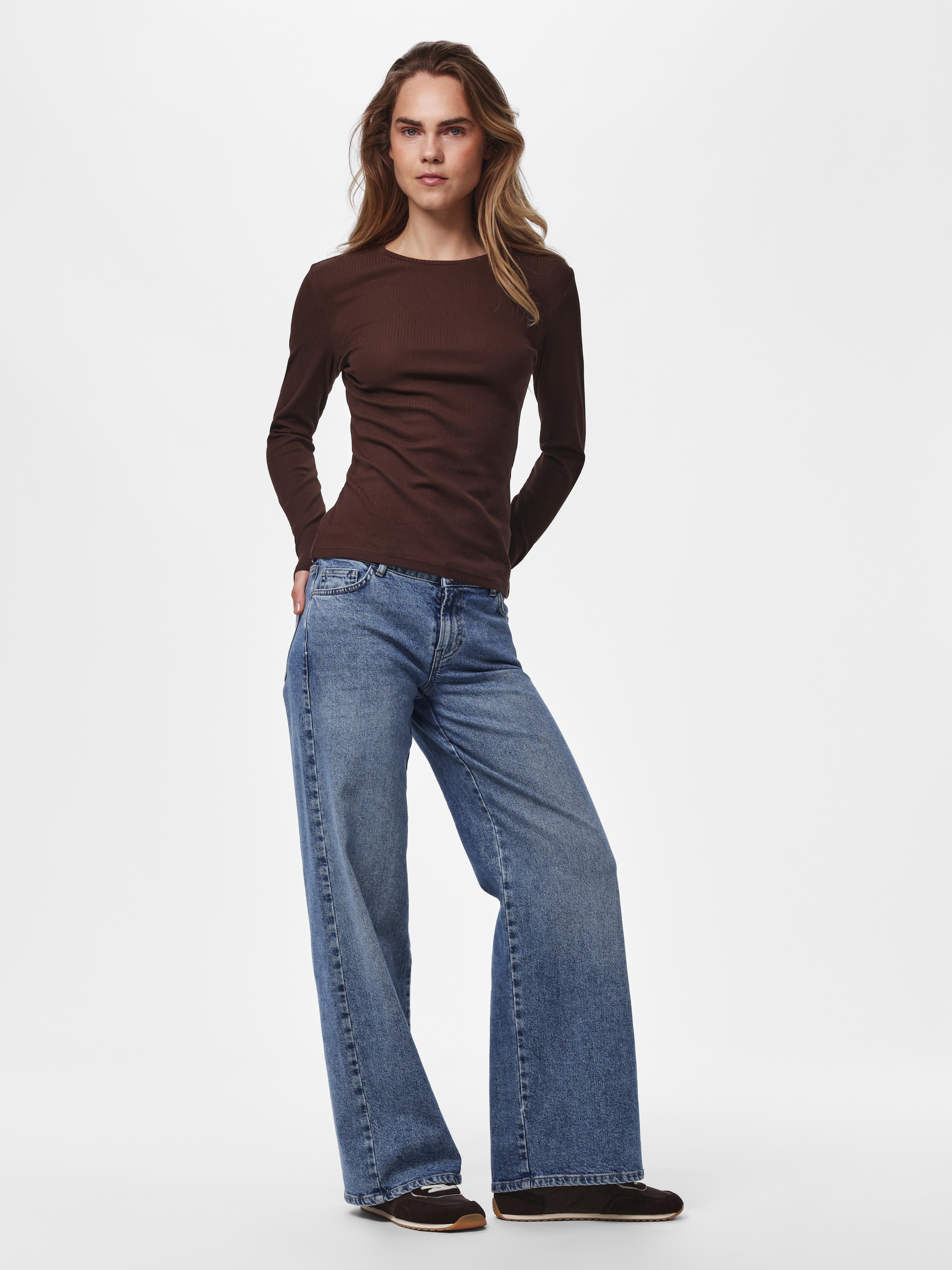 pieces Langarmshirt »PCRUKA LS TOP NOOS BC« Baumwollmischung, slim fit