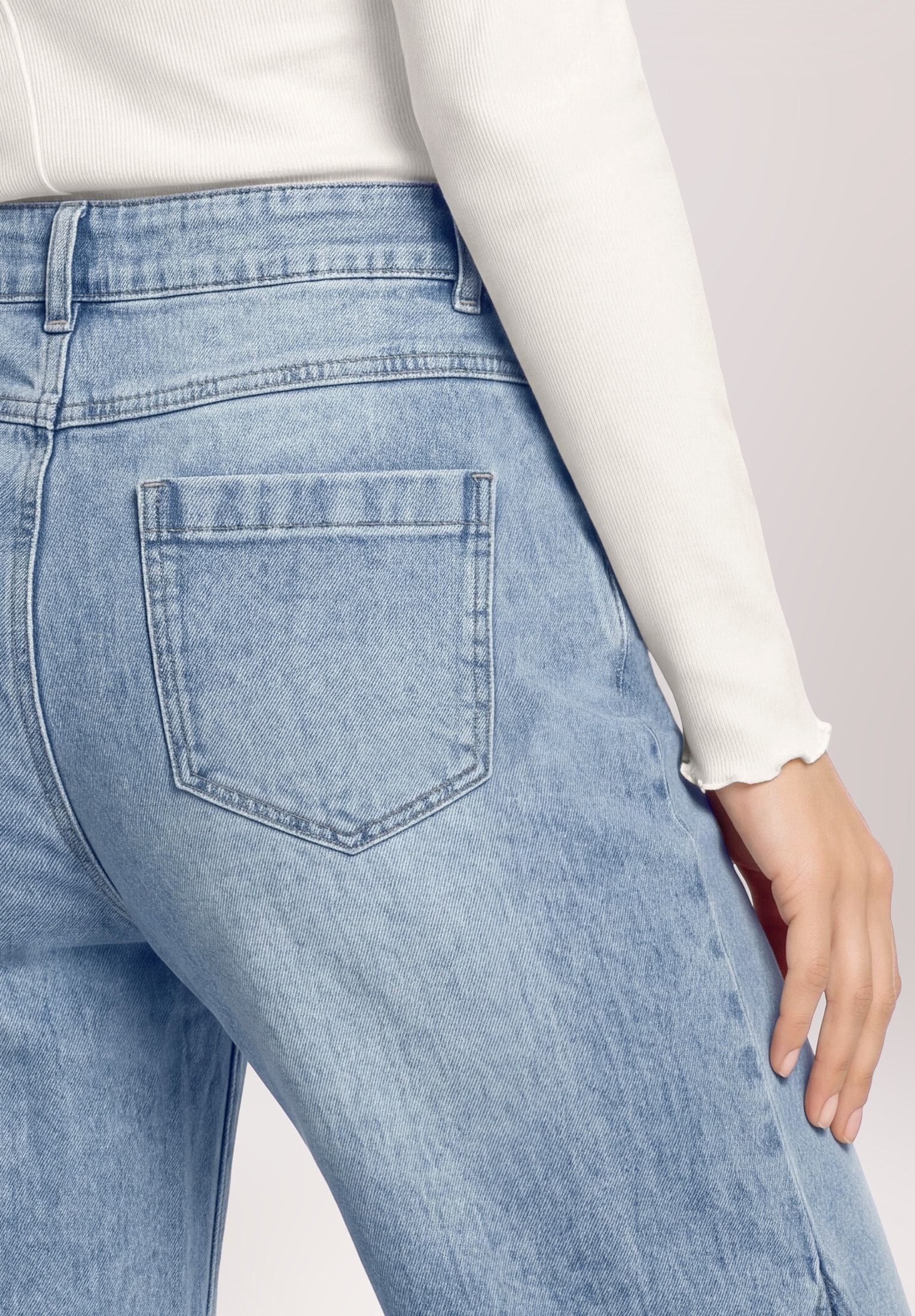 Cartoon Stretch-Jeans »Damen im Used-Look«